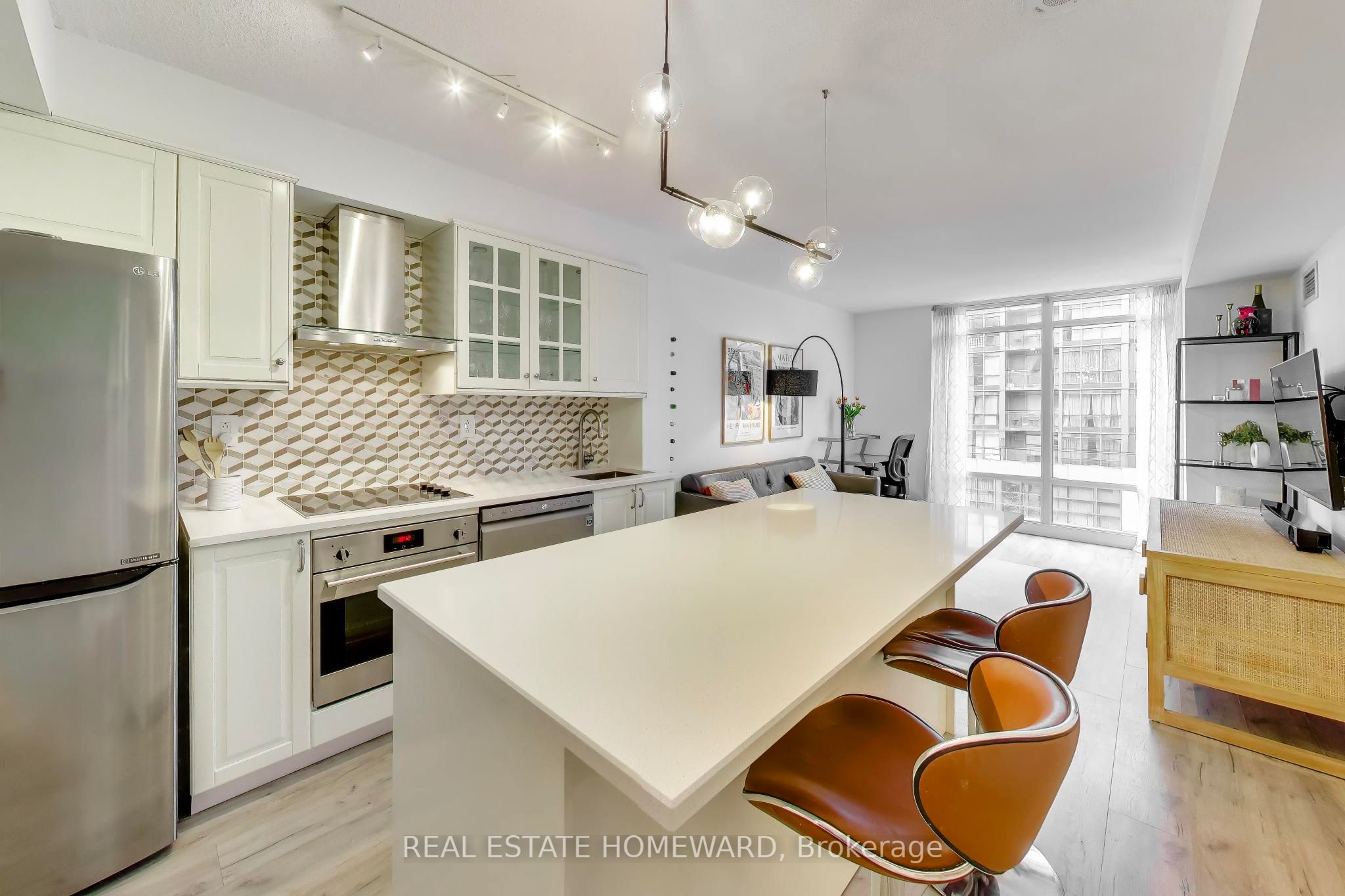 15 Brunel Court 505, Toronto, ON M5V 3Y6 photo 2