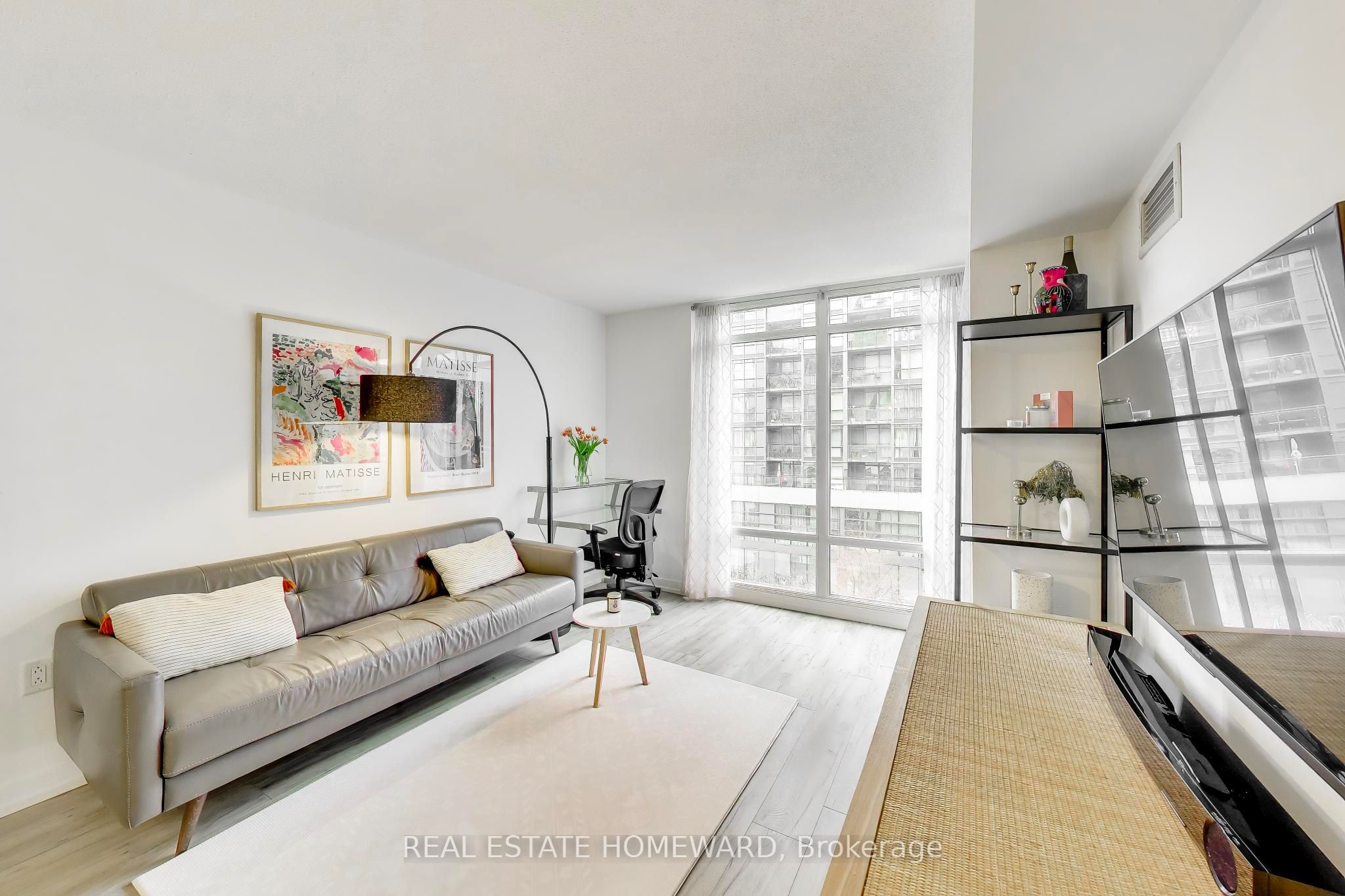 15 Brunel Court 505, Toronto, ON M5V 3Y6 photo 4