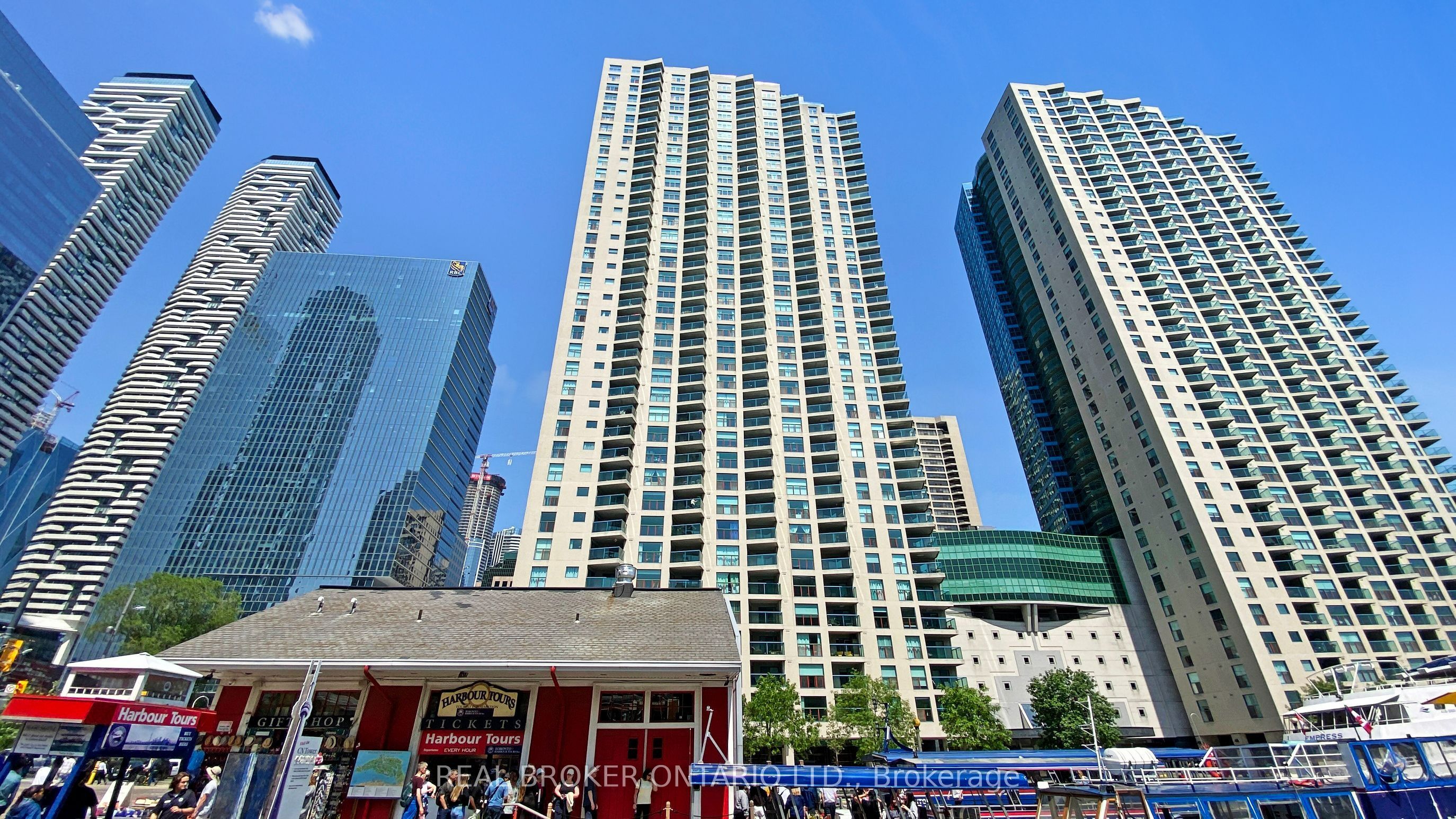 99 Harbour Square 2108, Toronto, ON M5J 2H2 photo 3