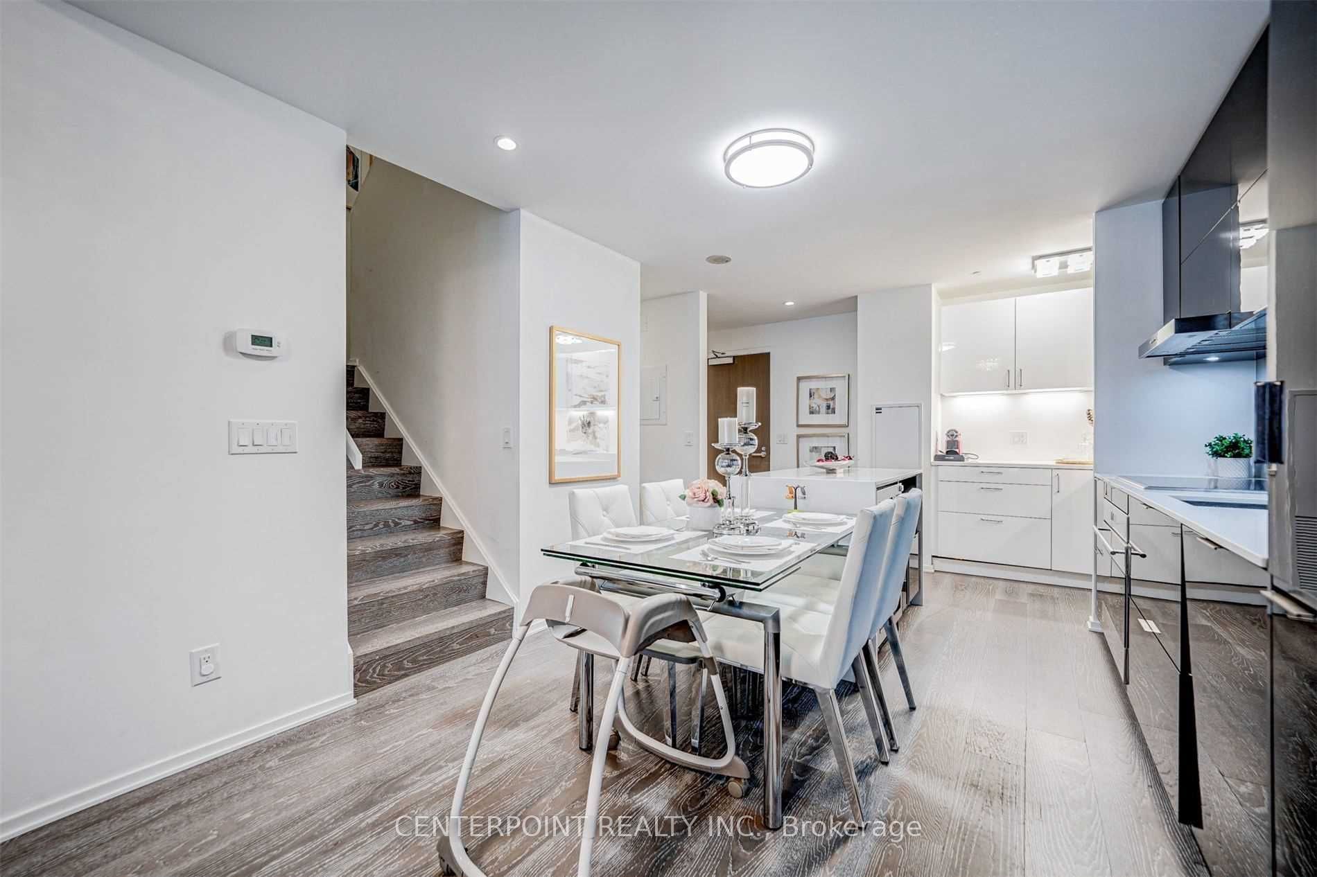 1 Bloor Street E 515, Toronto, ON M4W 0A8 photo 4