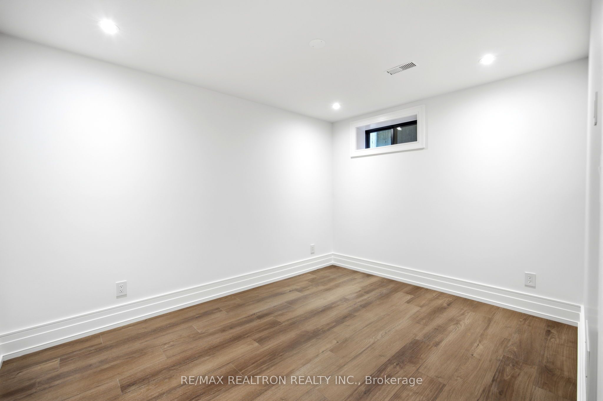 220 Hillhurst Boulevard 1, Toronto, ON M5N 1P4 photo 4