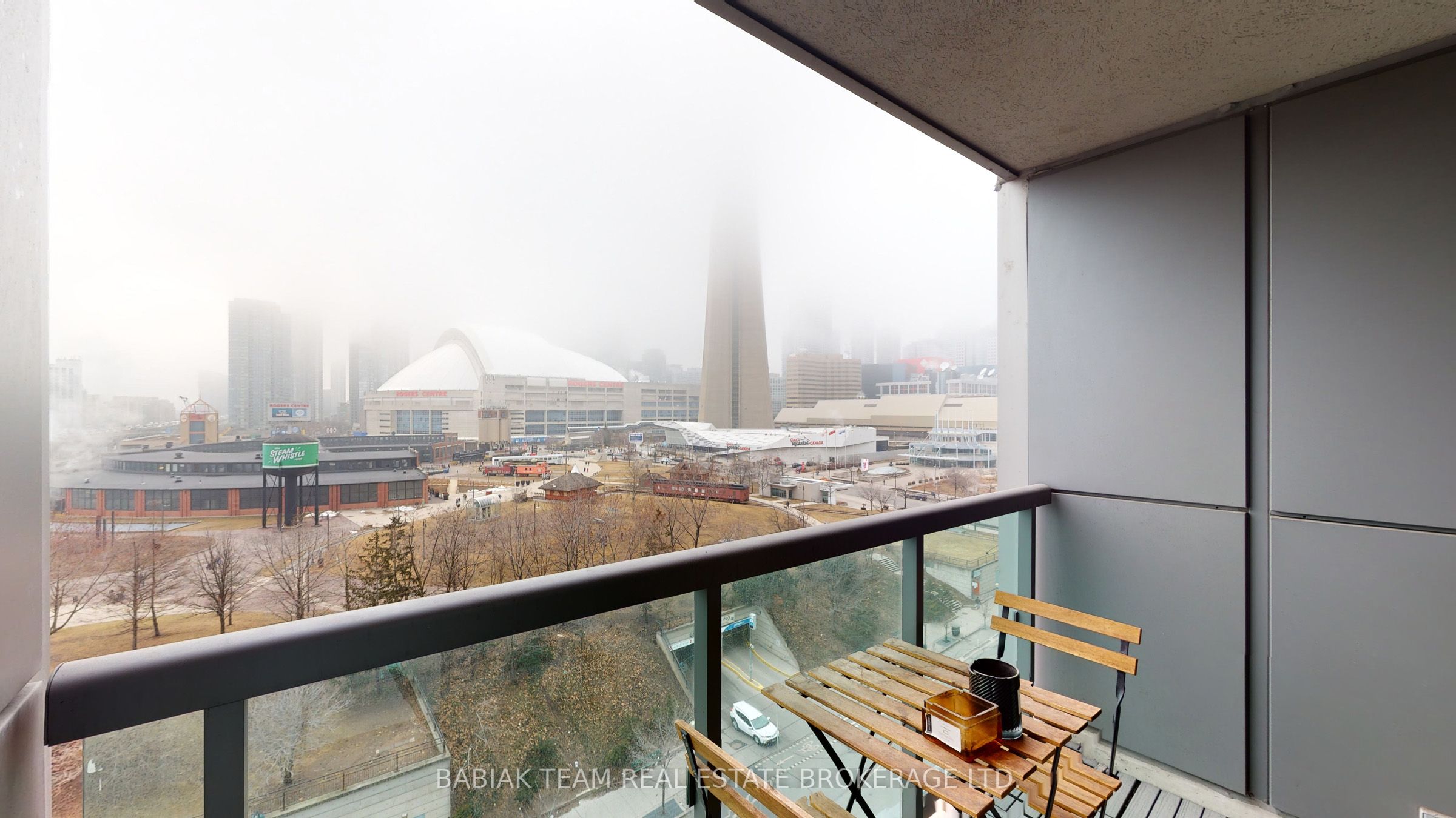 25 Lower Simcoe Street N 1015, Toronto, ON M5J 3A1 photo 2