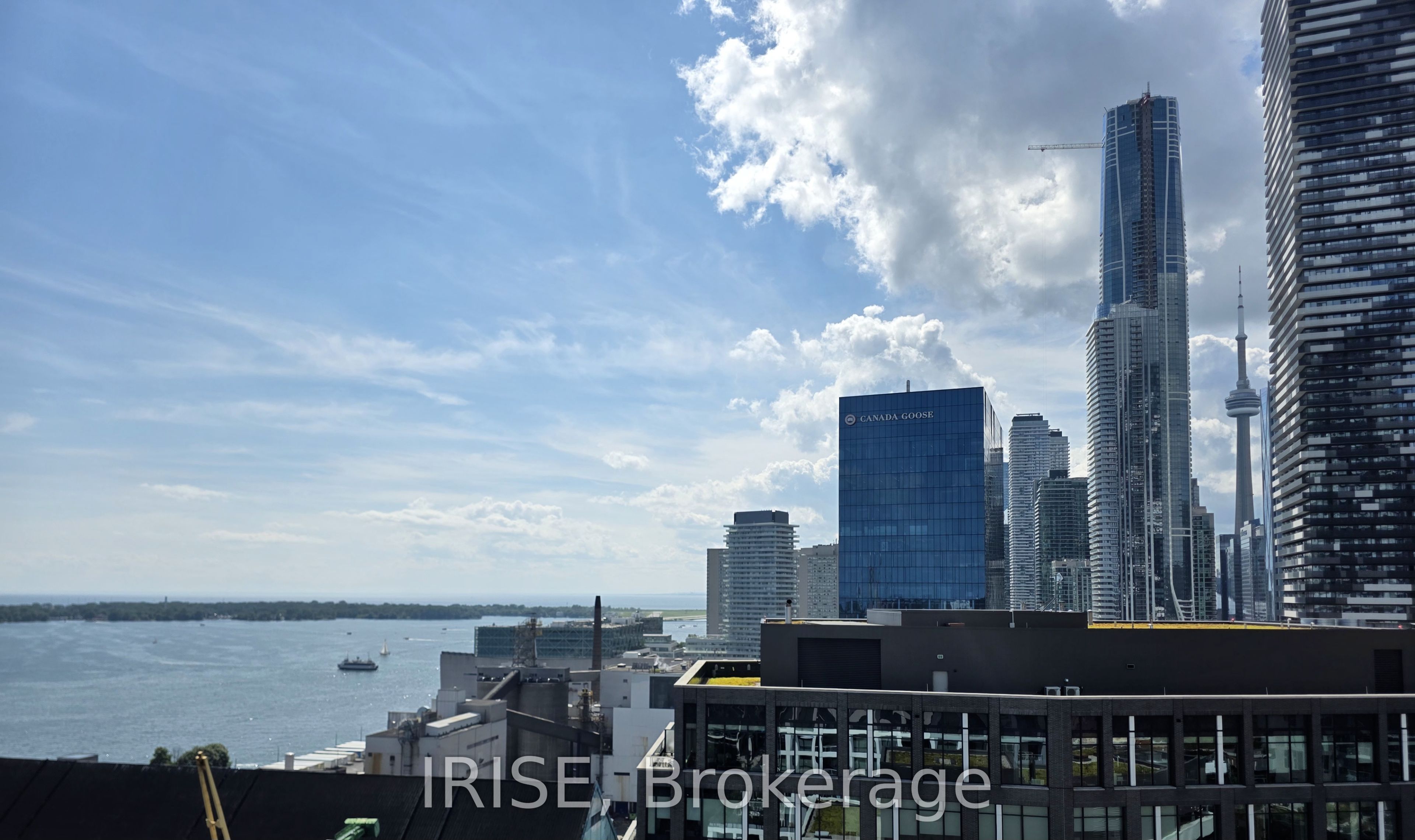 15 Richardson Street 2113, Toronto, ON M5A 0Y5
