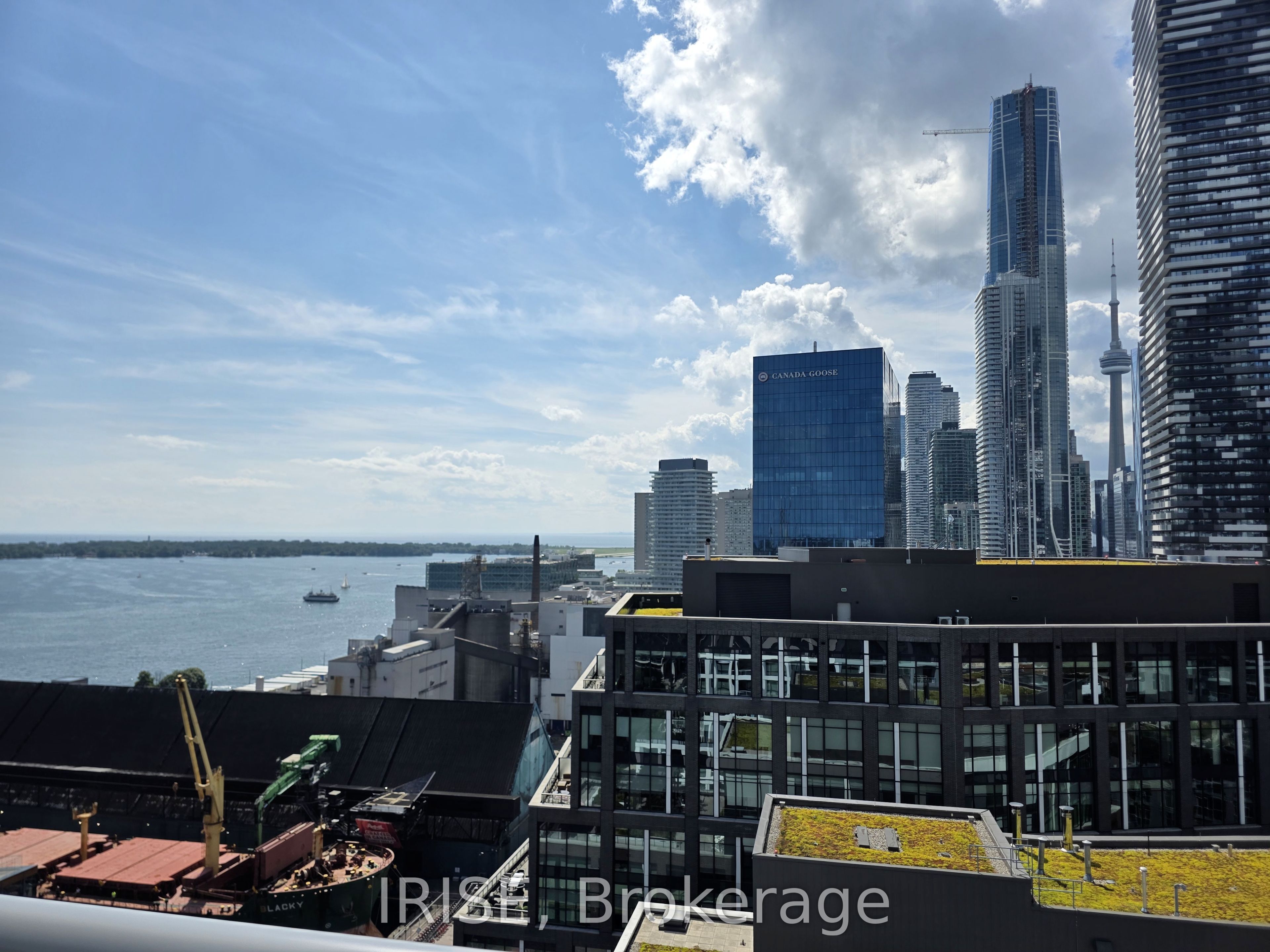 15 Richardson Street 2113, Toronto, ON M5A 0Y5 photo 3