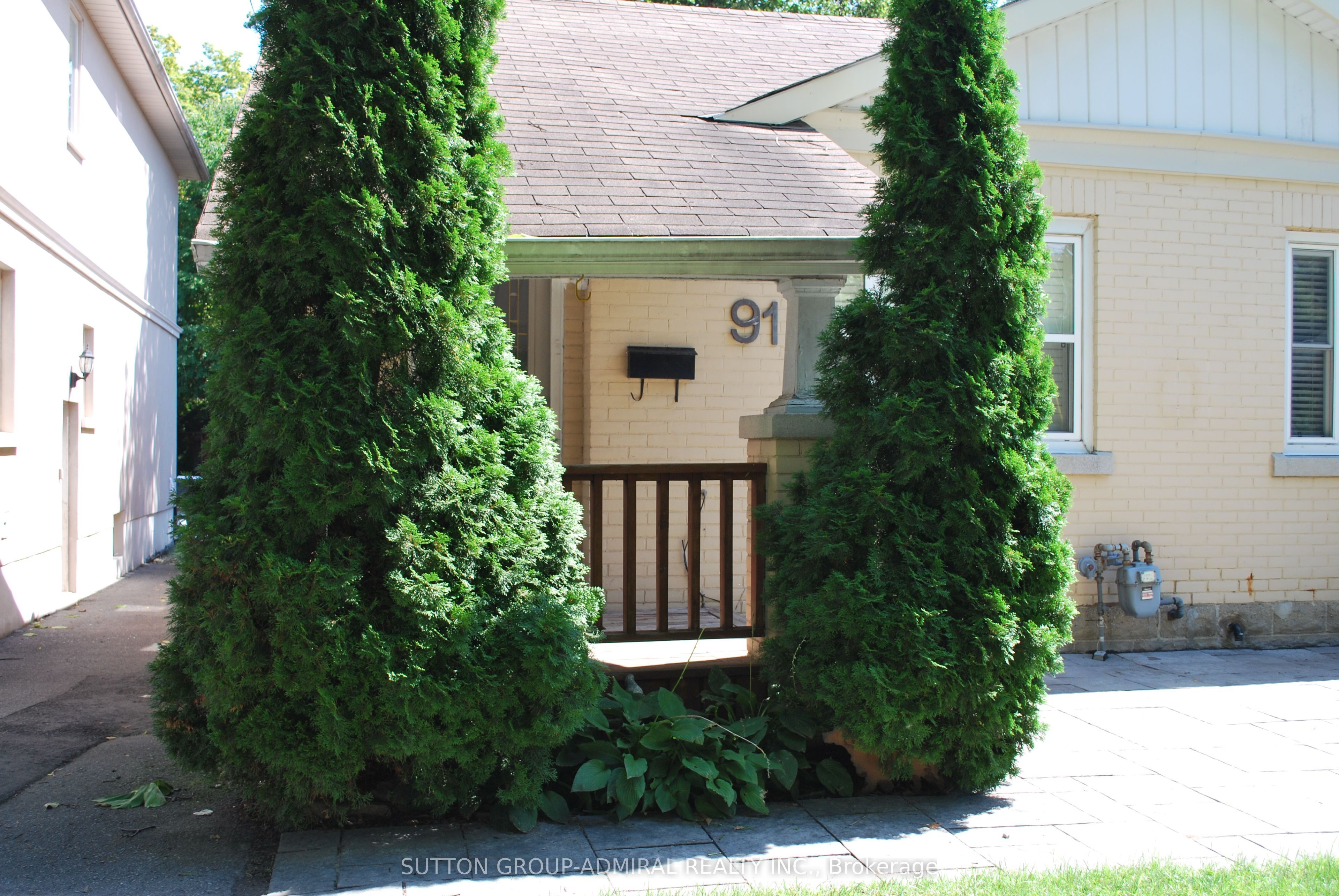 91 Rumsey Road, Toronto, ON M4G 1P1 photo 2