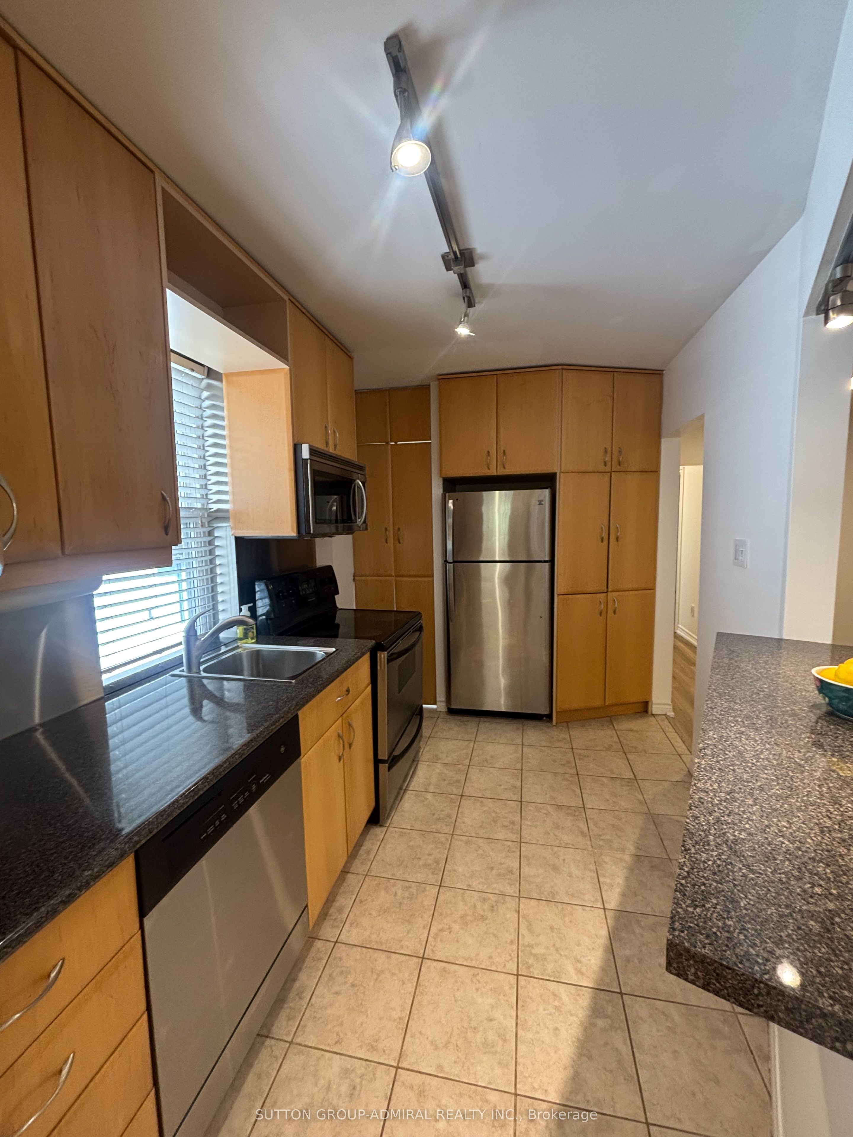 91 Rumsey Road, Toronto, ON M4G 1P1 photo 5