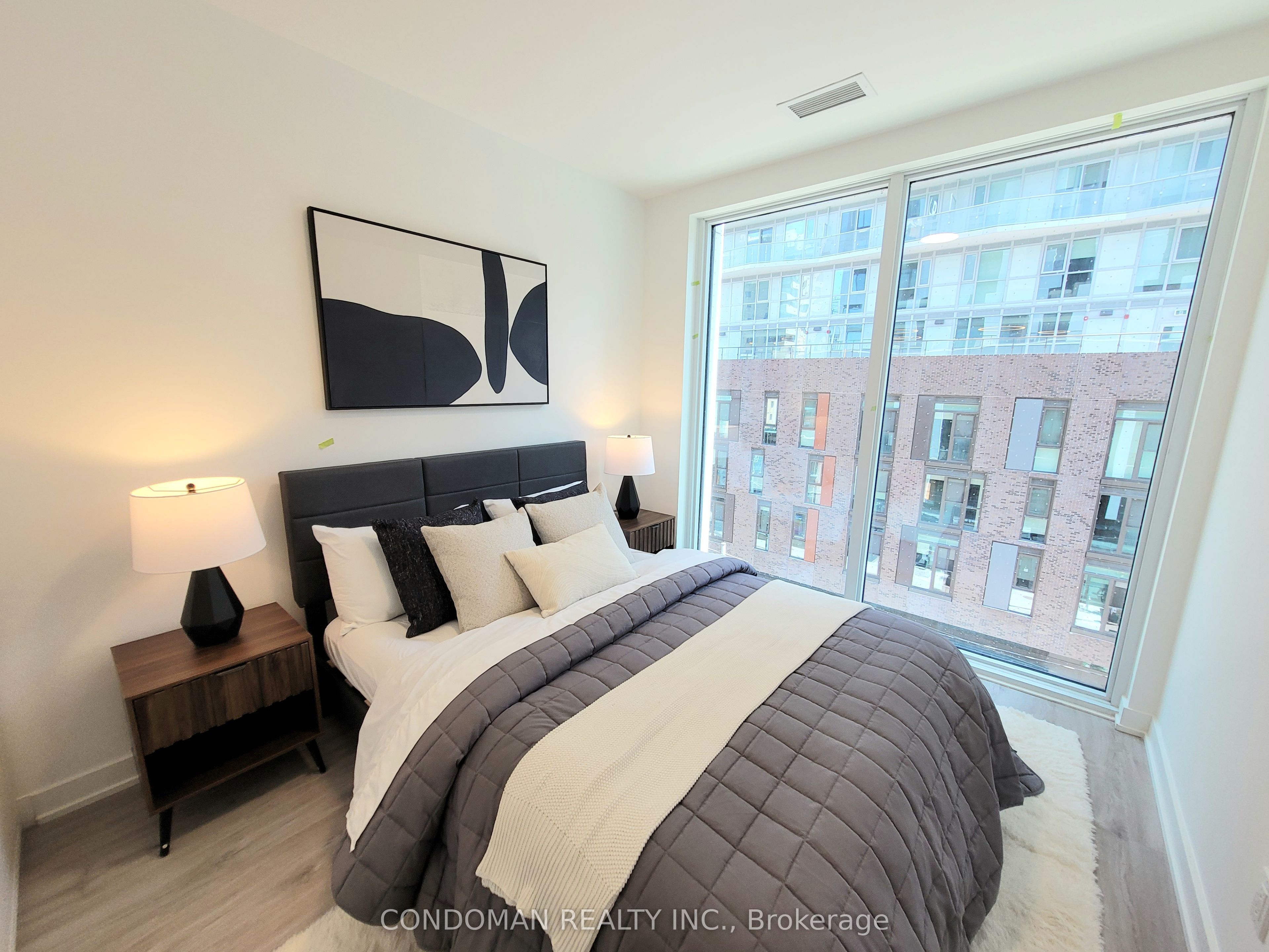 252 Church Street 508, Toronto, ON M5B 0E6