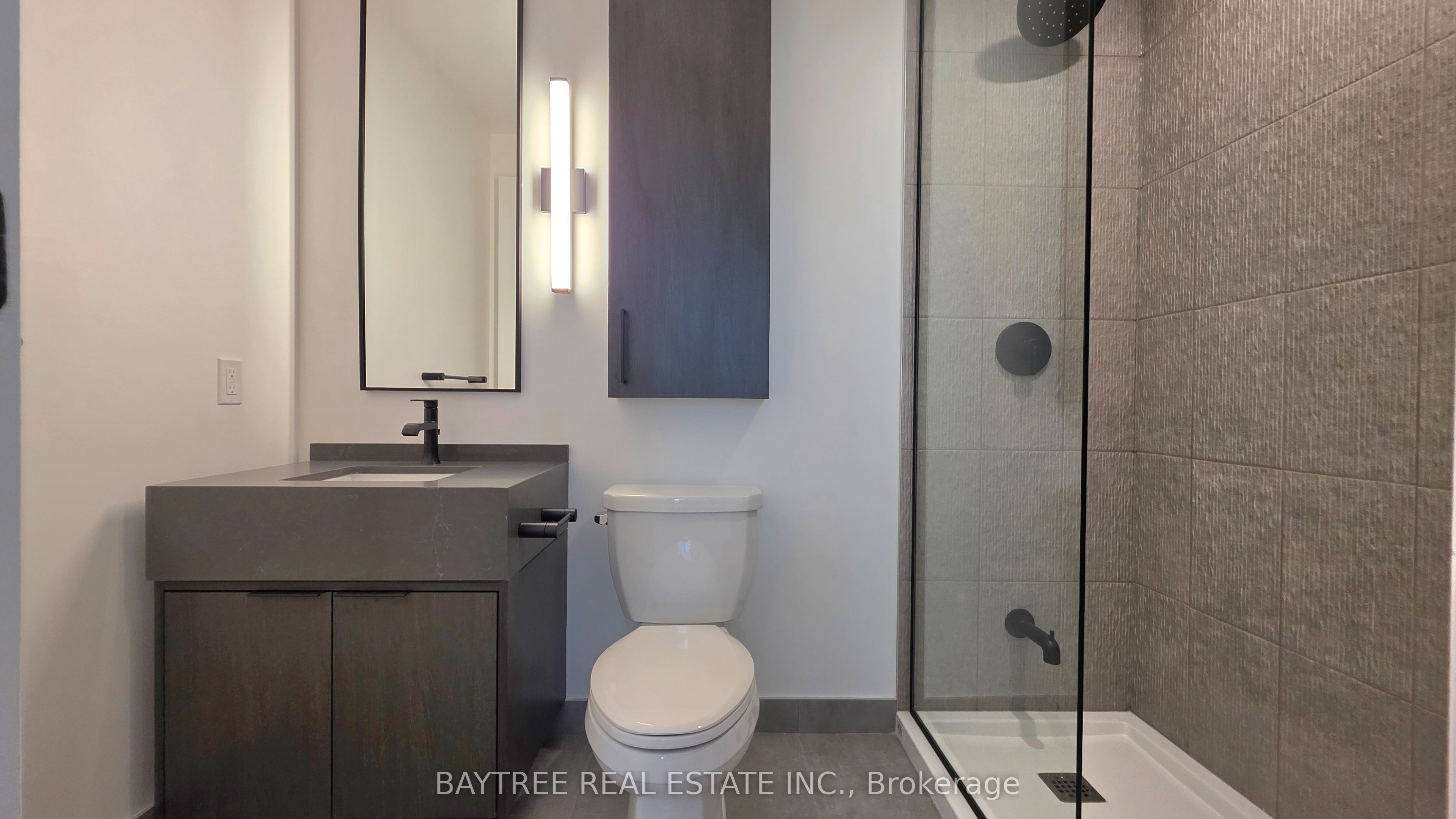 91 Montclair Avenue 525, Toronto, ON M5P 0B1 photo 5