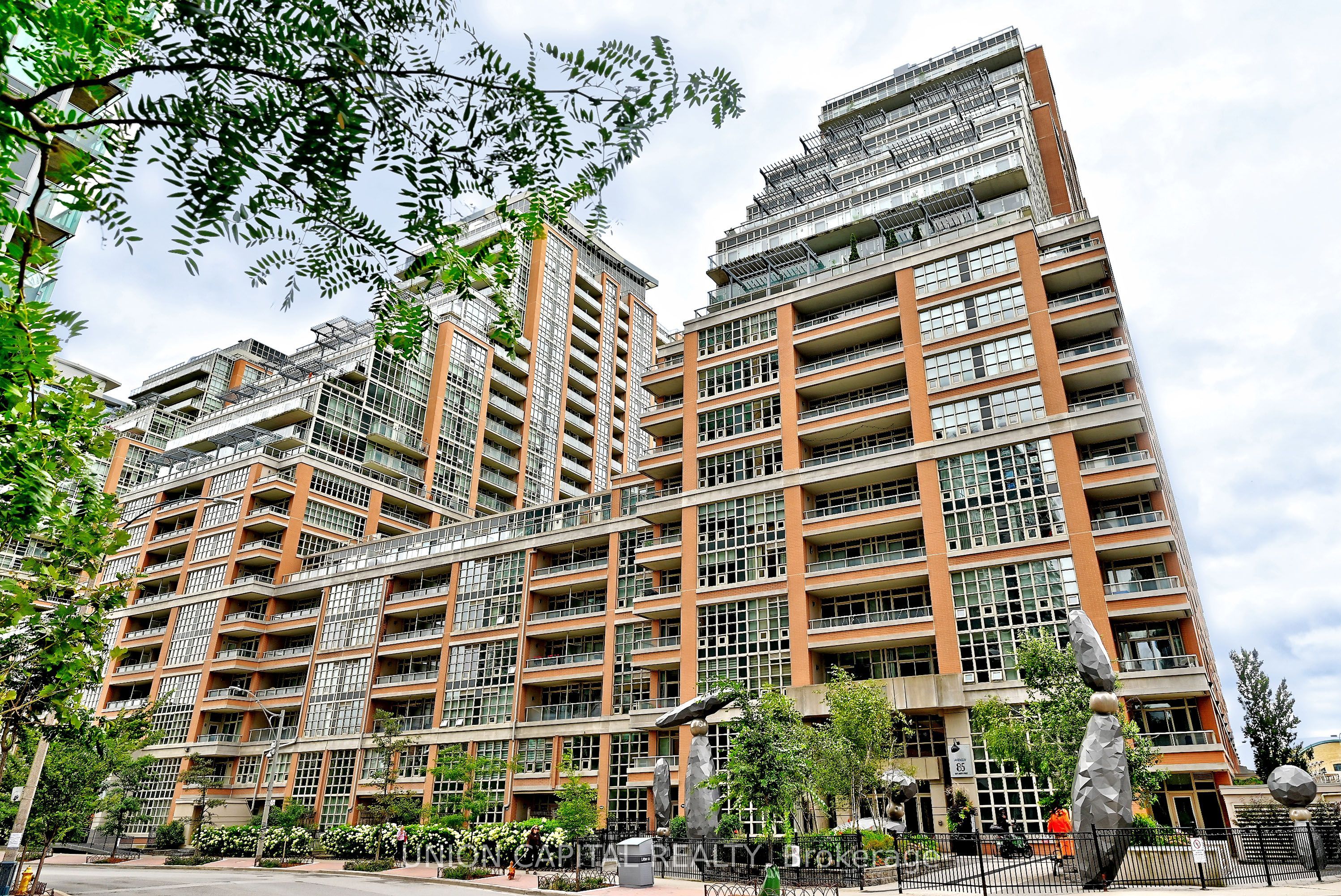 85 East Liberty Street 616, Toronto, ON M6K 3R4