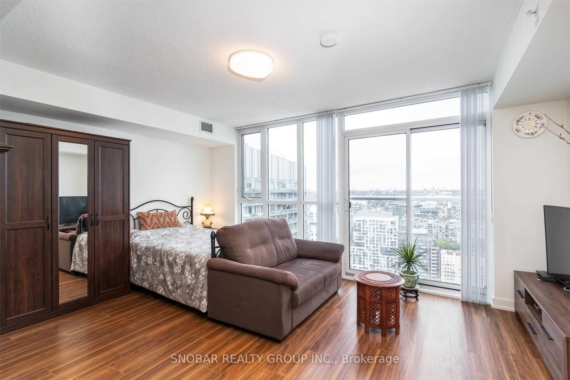 85 Queens Wharf Road 3608, Toronto, ON M5V 0J9 photo 5