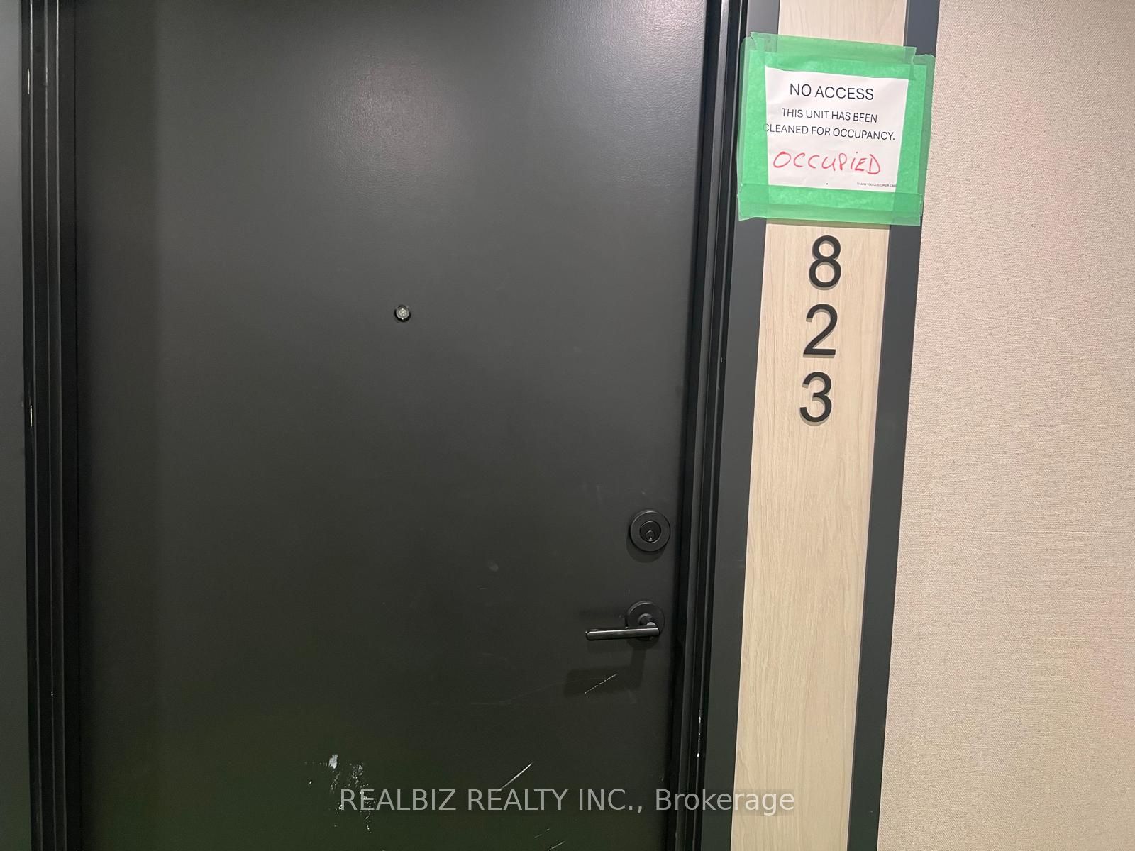 91 Montclair Avenue 823, Toronto, ON M5P 0B1 photo 3