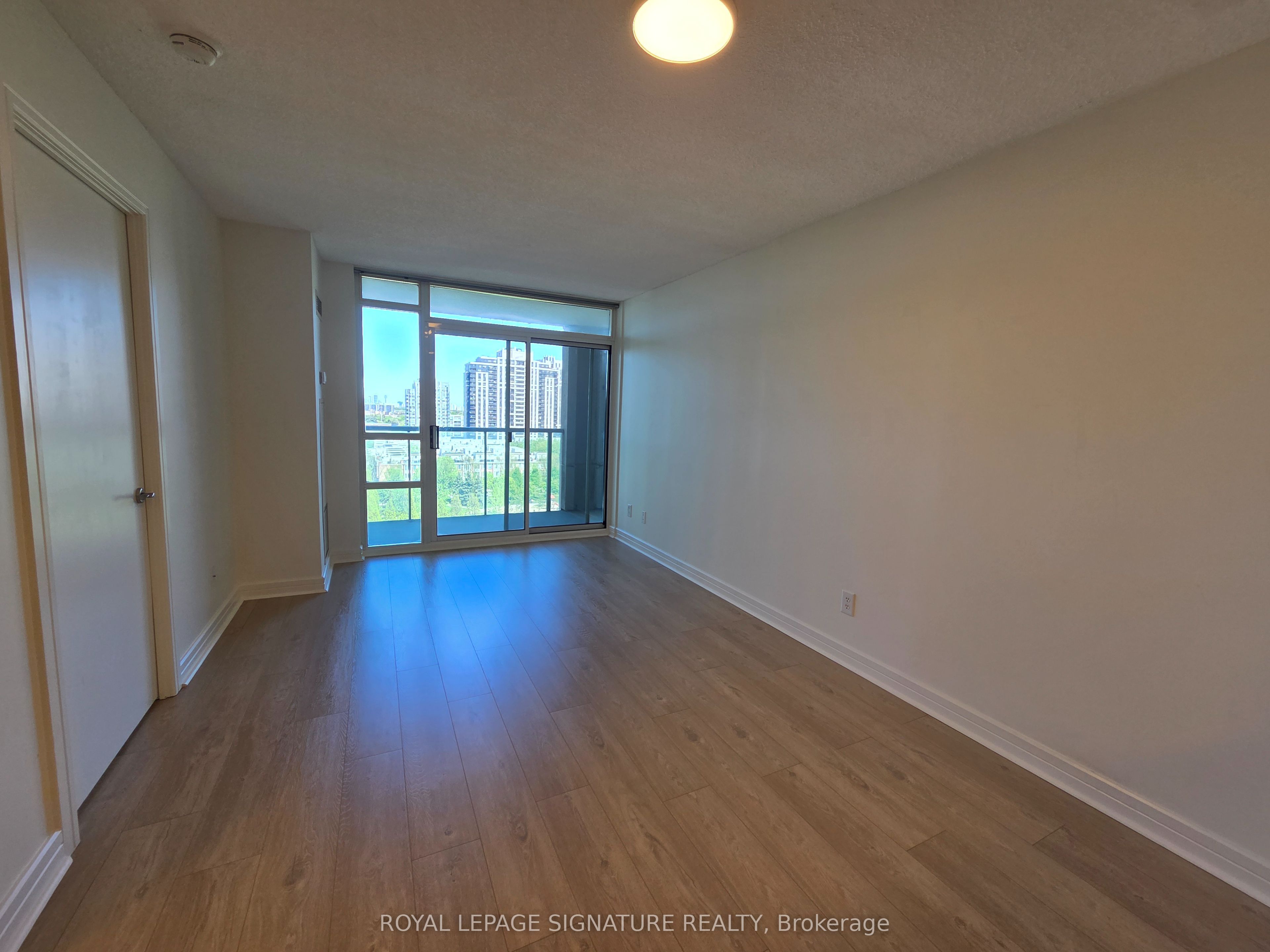 18 Harrison Garden Boulevard 1005, Toronto, ON M2N 7J7 photo 2