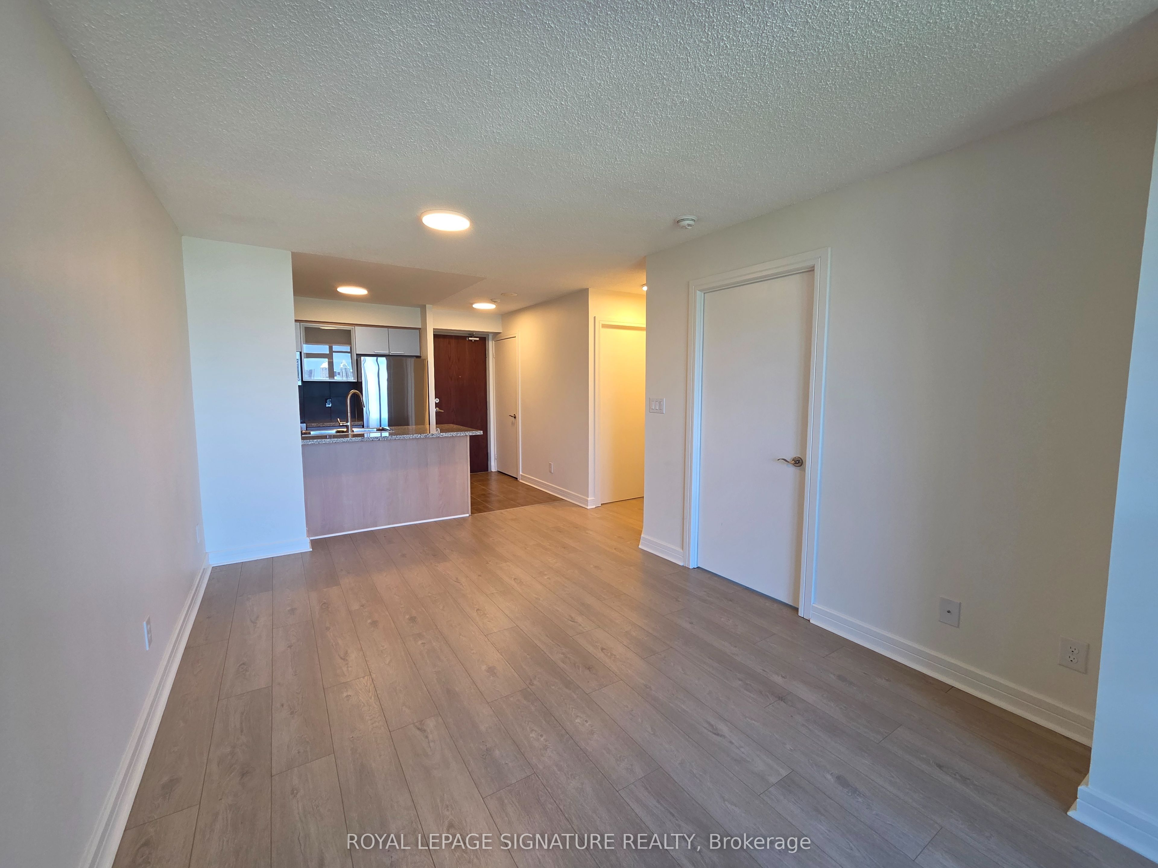 18 Harrison Garden Boulevard 1005, Toronto, ON M2N 7J7 photo 5