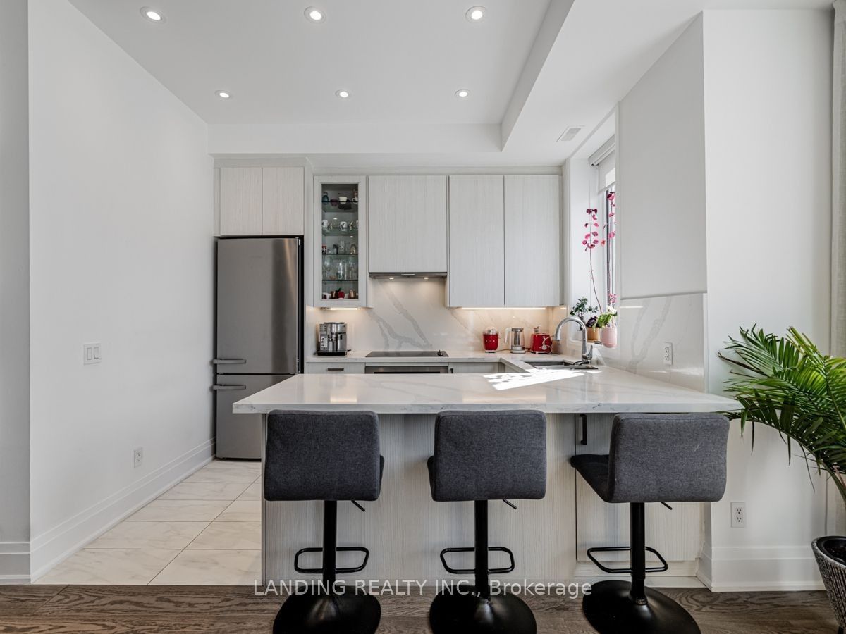 17 Greenbriar Road 1, Toronto, ON M2K 0G7 photo 5
