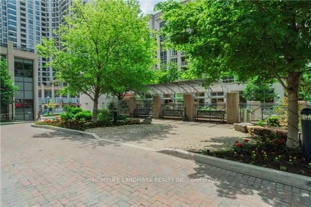 10 Northtown Way 811, Toronto, ON M2N 7L4 photo 3