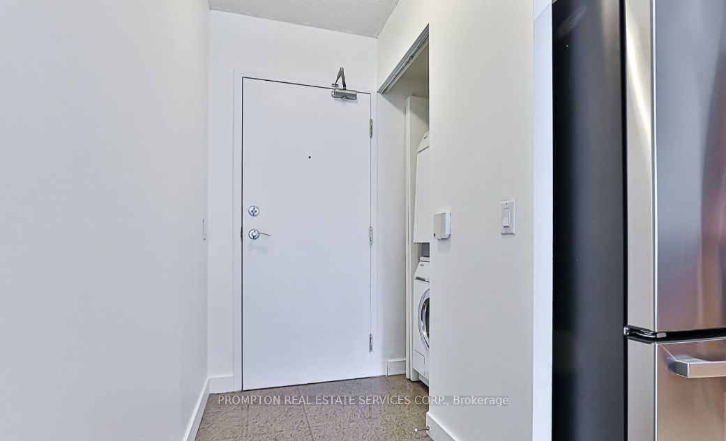361 Front Street 2707, Toronto, ON M5V 3R5 photo 2