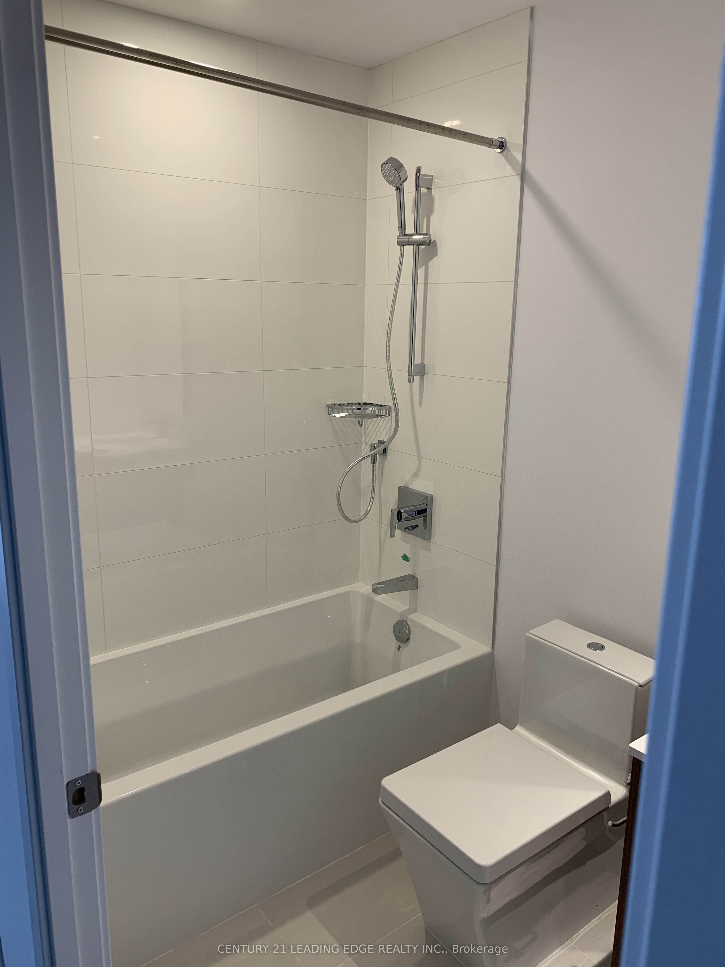 488 University Avenue 3301, Toronto, ON M5G 0C1 photo 5