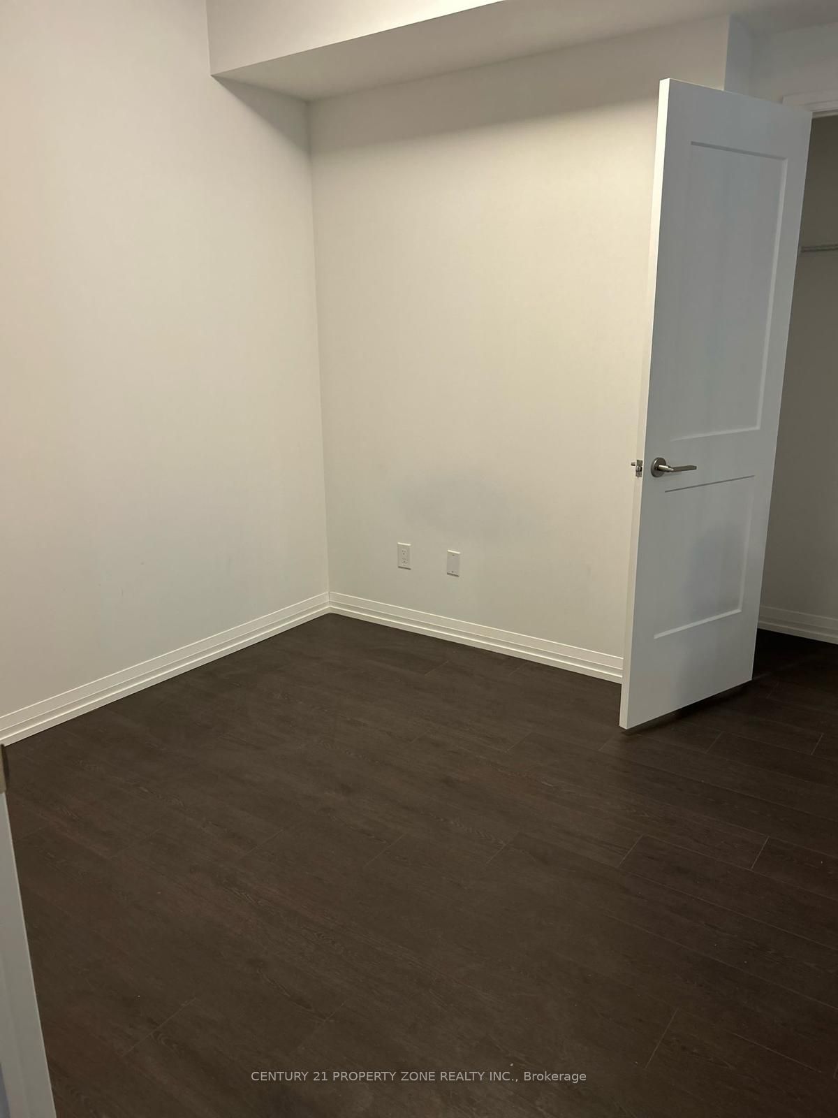 28 Widmer Street 3421, Toronto, ON M5V 0T2 photo 5