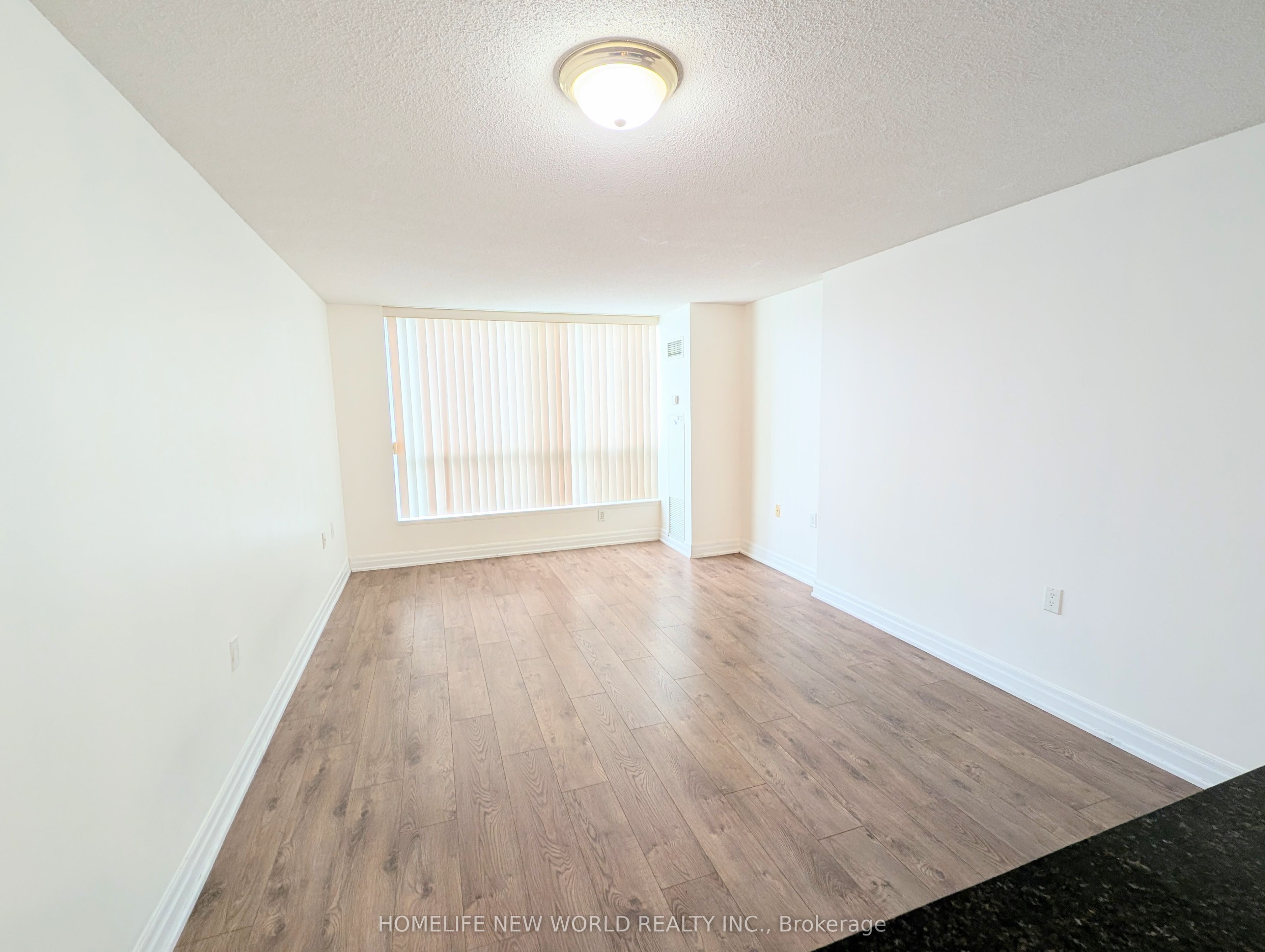 21 Hillcrest Avenue 1705, Toronto, ON M2N 3N4 photo 3
