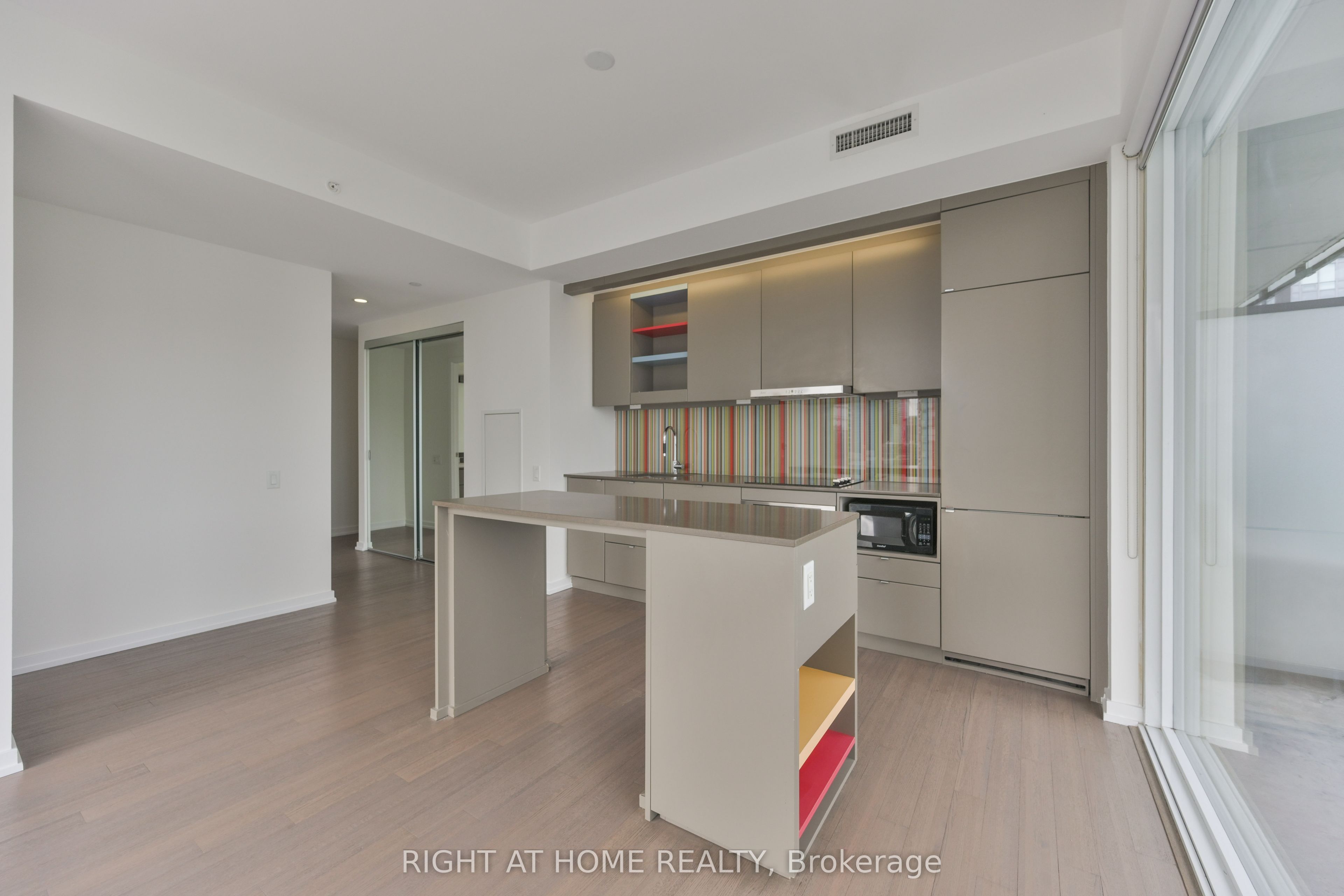 101 Peter Street 3903, Toronto, ON M5V 2G9 photo 5