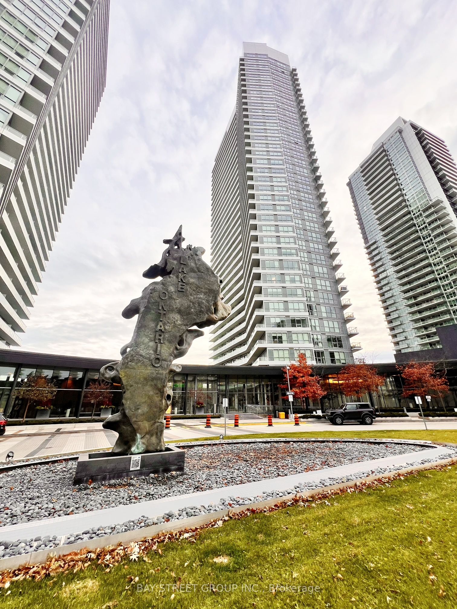 115 McMahon Drive 3507, Toronto, ON M2K 0E3