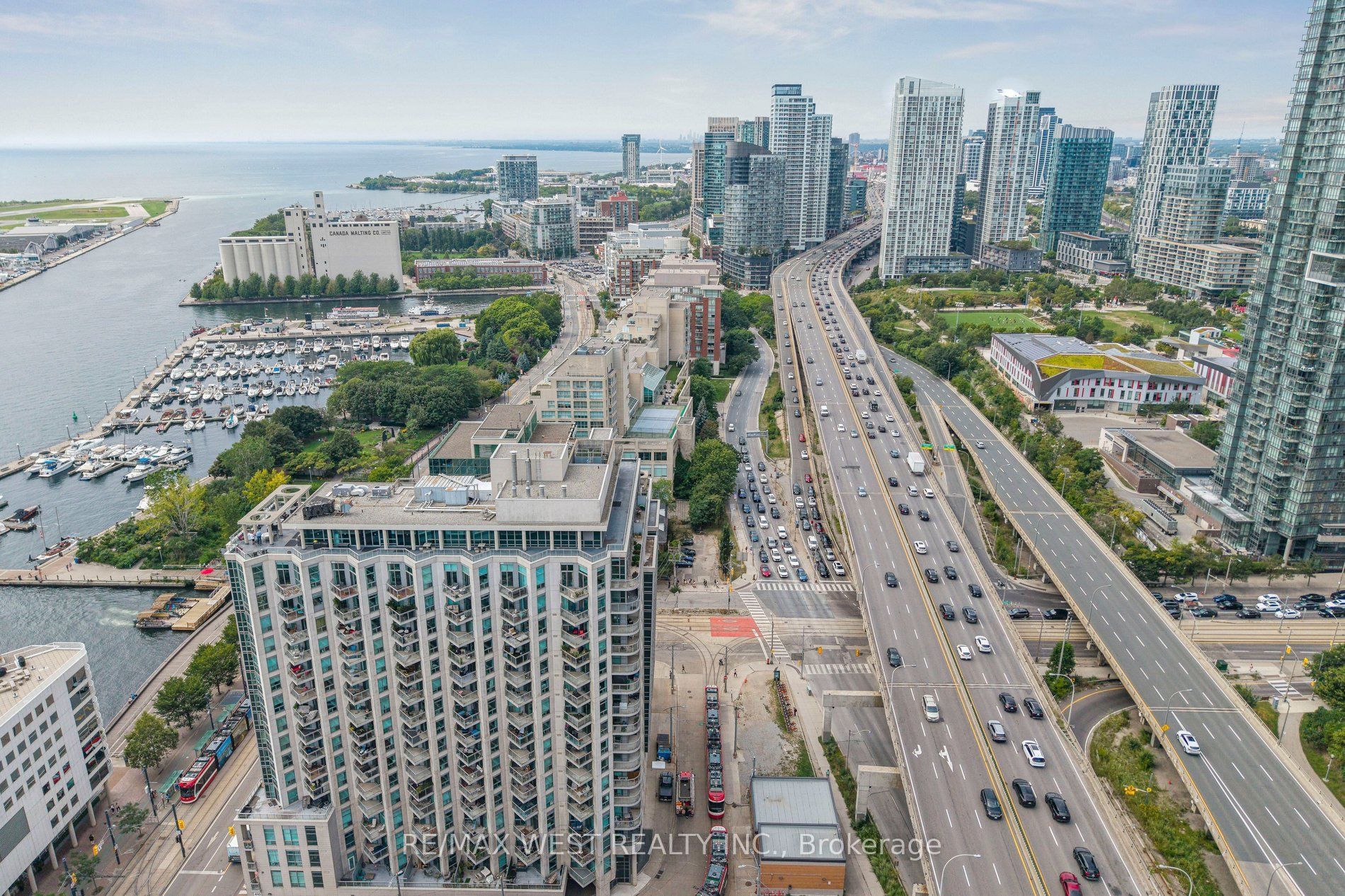 410 Queens Quay W 1104, Toronto, ON M5V 3T1 photo 3