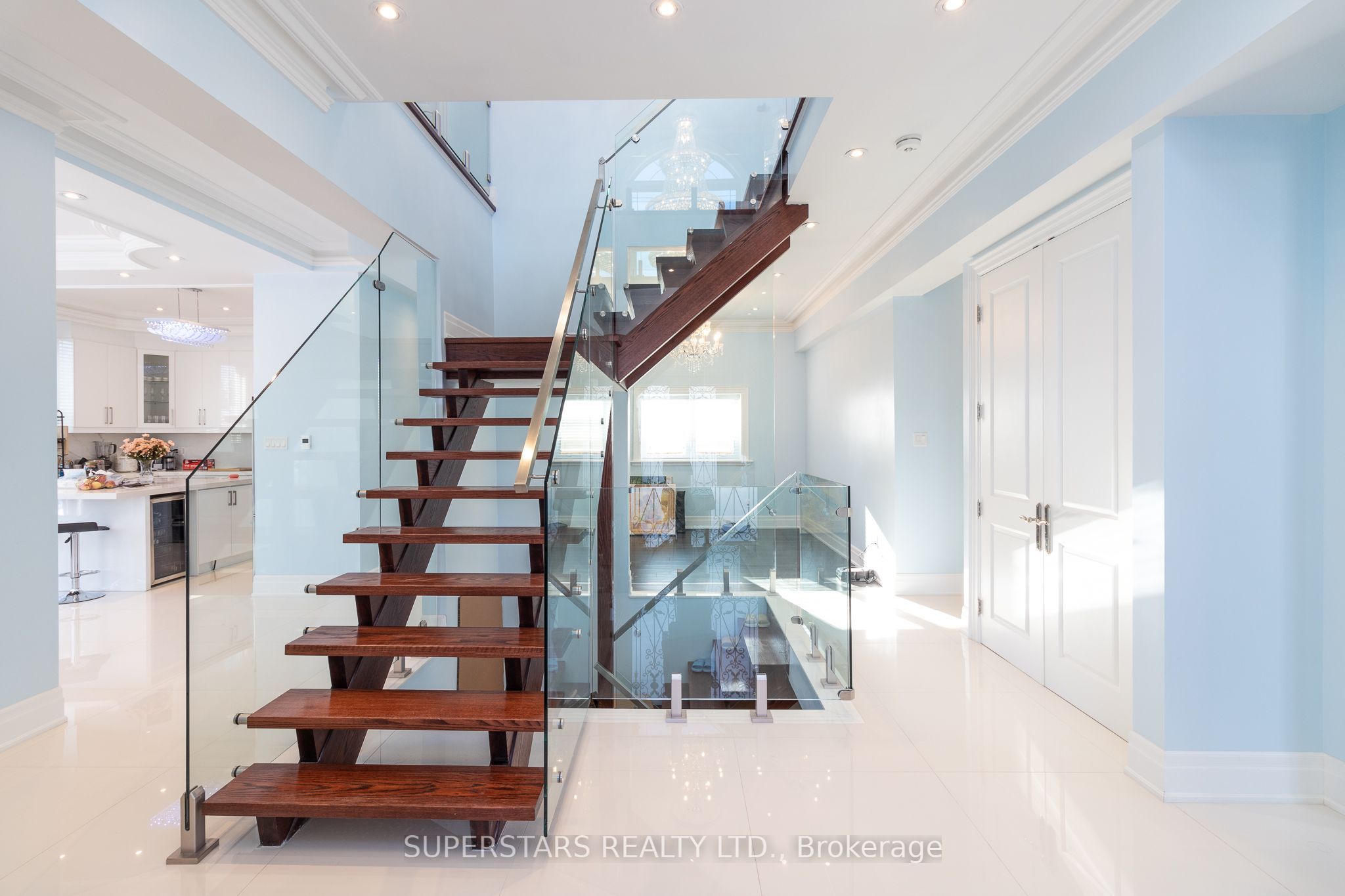 123 Wilmington Avenue, Toronto, ON M3H 5J5 photo 4