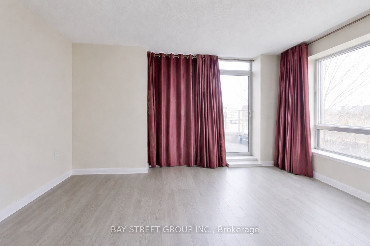 25 Singer Court TH07, Toronto, ON M2K 0B3 photo 4