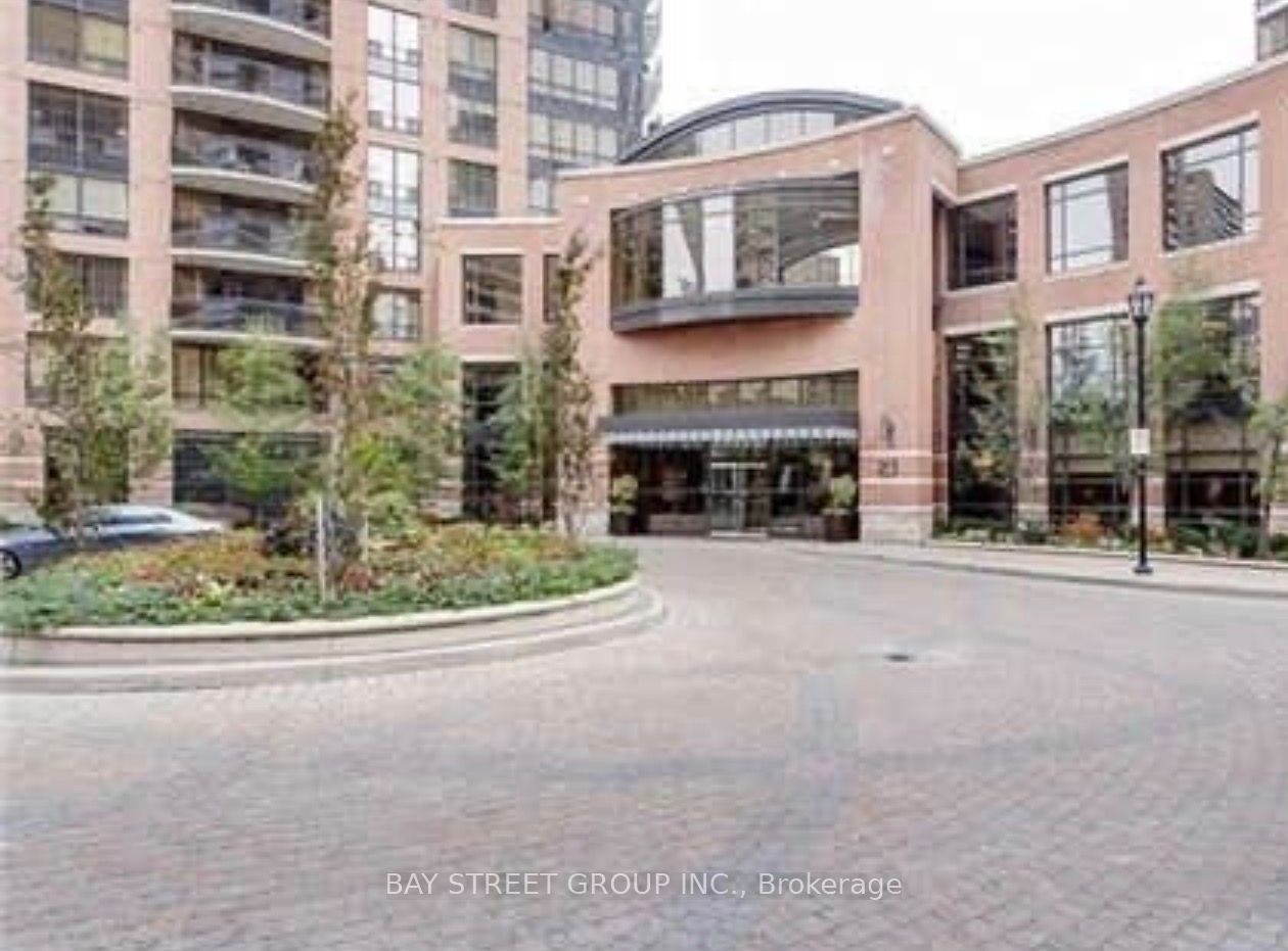 33 SHEPPARD Avenue 2012, Toronto, ON M2N 7K1 photo 2
