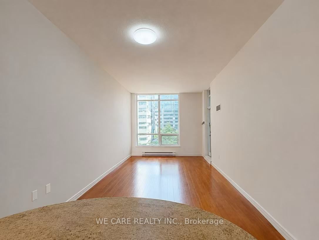 763 Bay Street 211, Toronto, ON M5G 2R3 photo 4