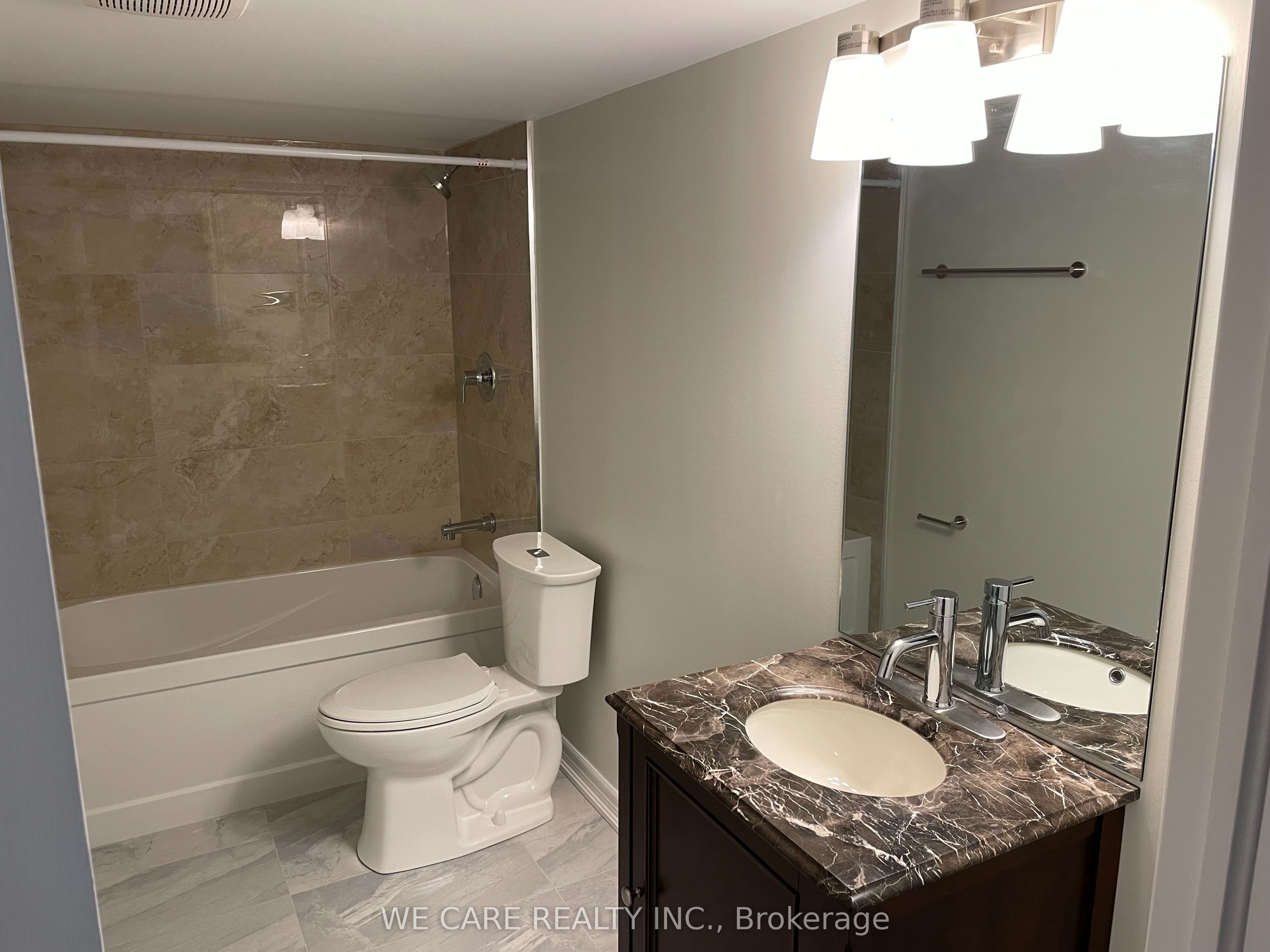 59 Saddle Ridge Drive Lower, Toronto, ON M4A 1Z6 photo 4
