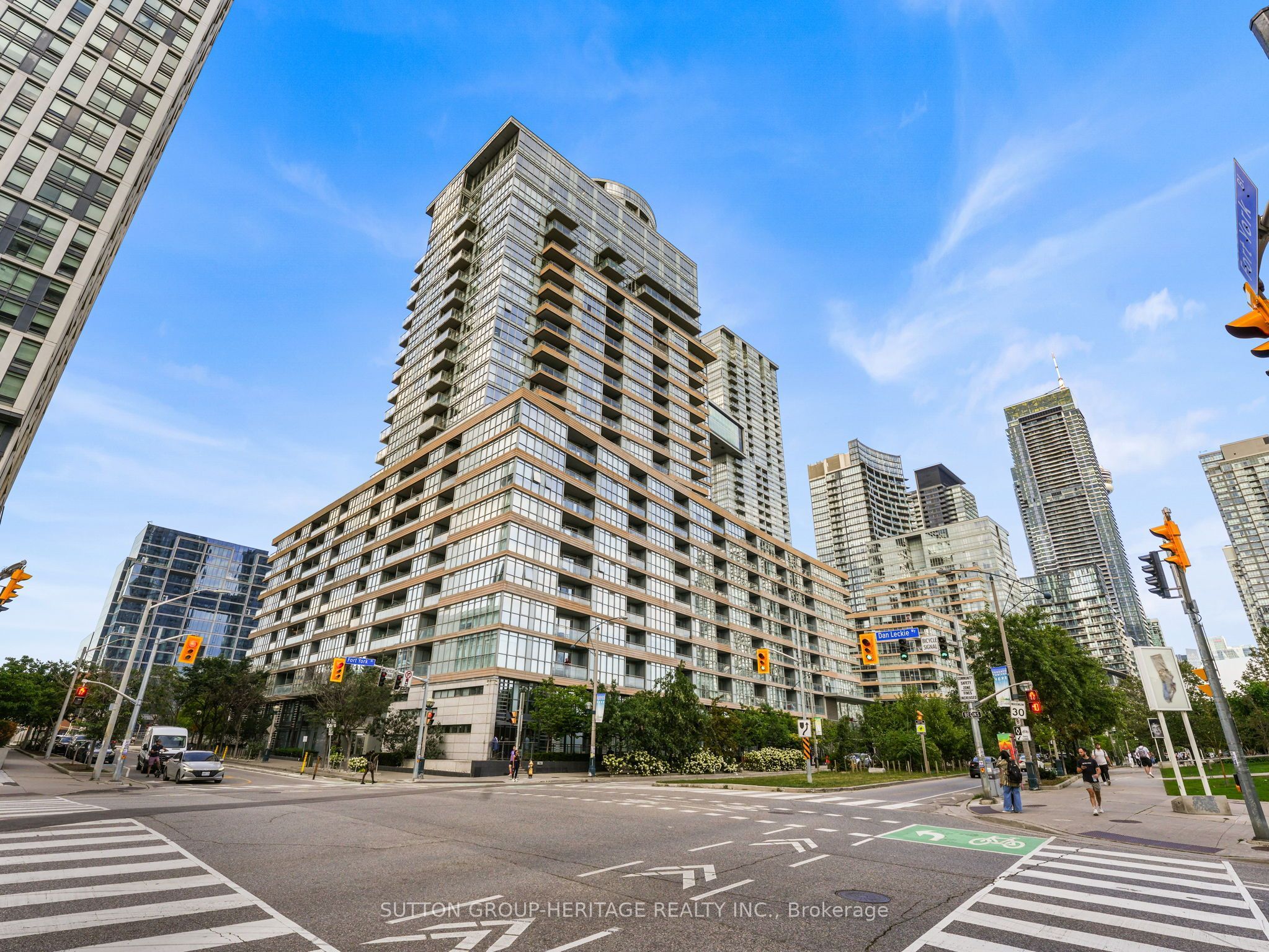 151 Dan Leckie Way 803, Toronto, ON M5V 4B2