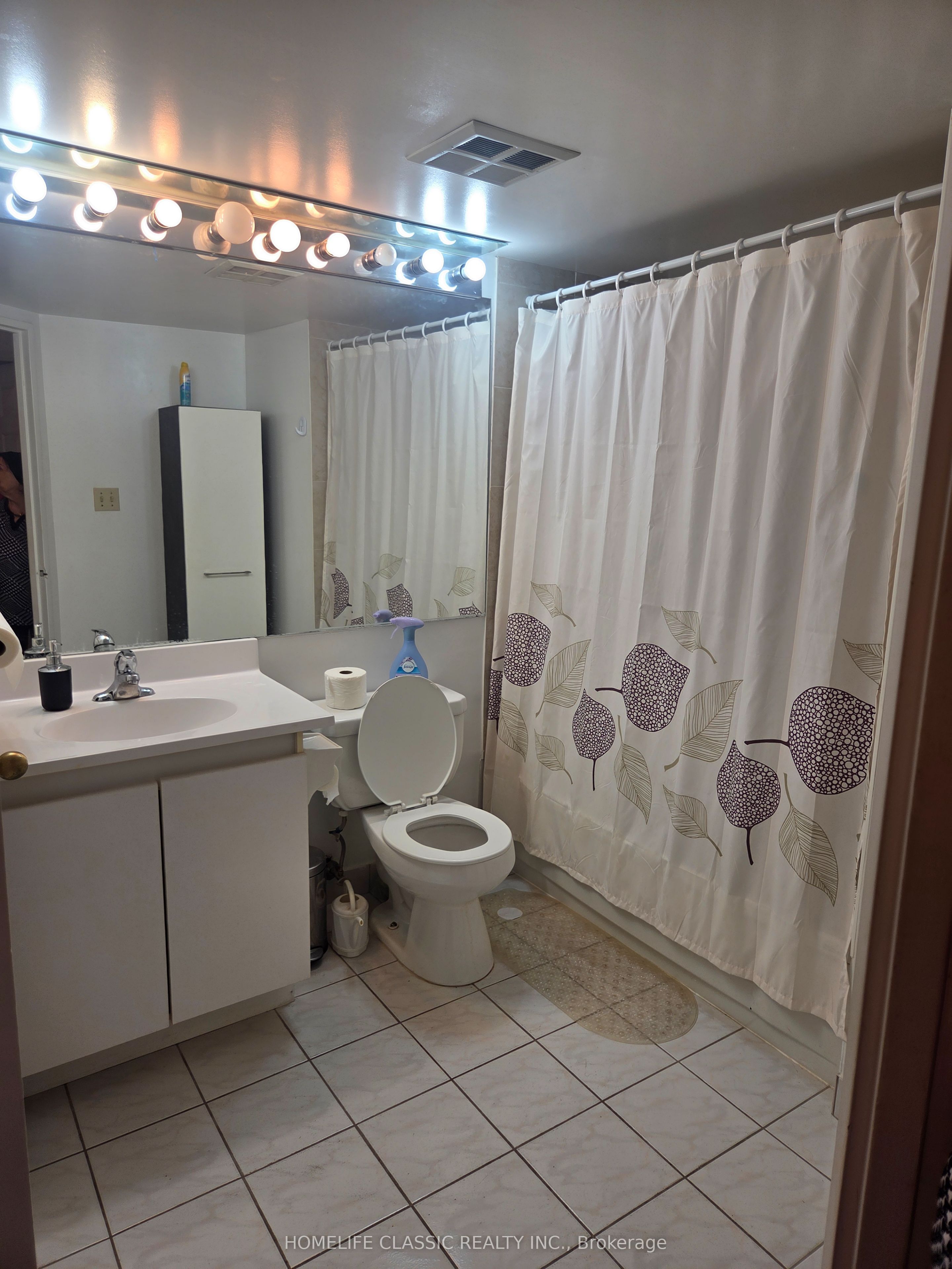 24 Wellesley Street W 704, Toronto, ON M4Y 2X6 photo 5