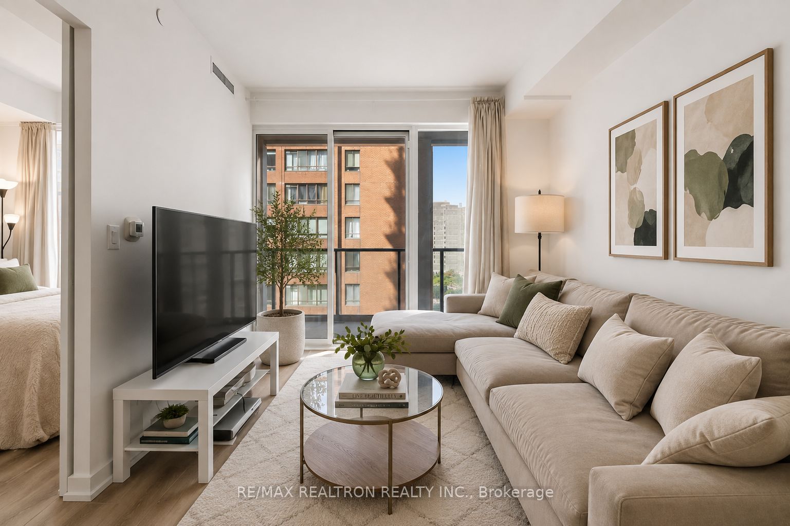 20 Edward Street 813, Toronto, ON M5G 0C5 photo 4