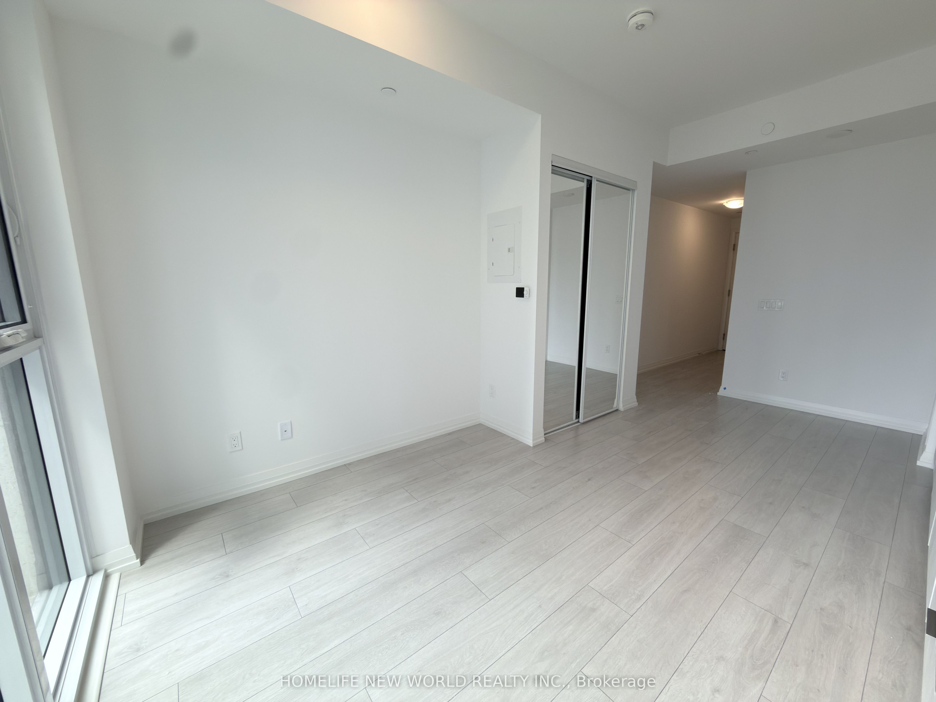 400 King Street W 2316, Toronto, ON M5V 0X8 photo 4