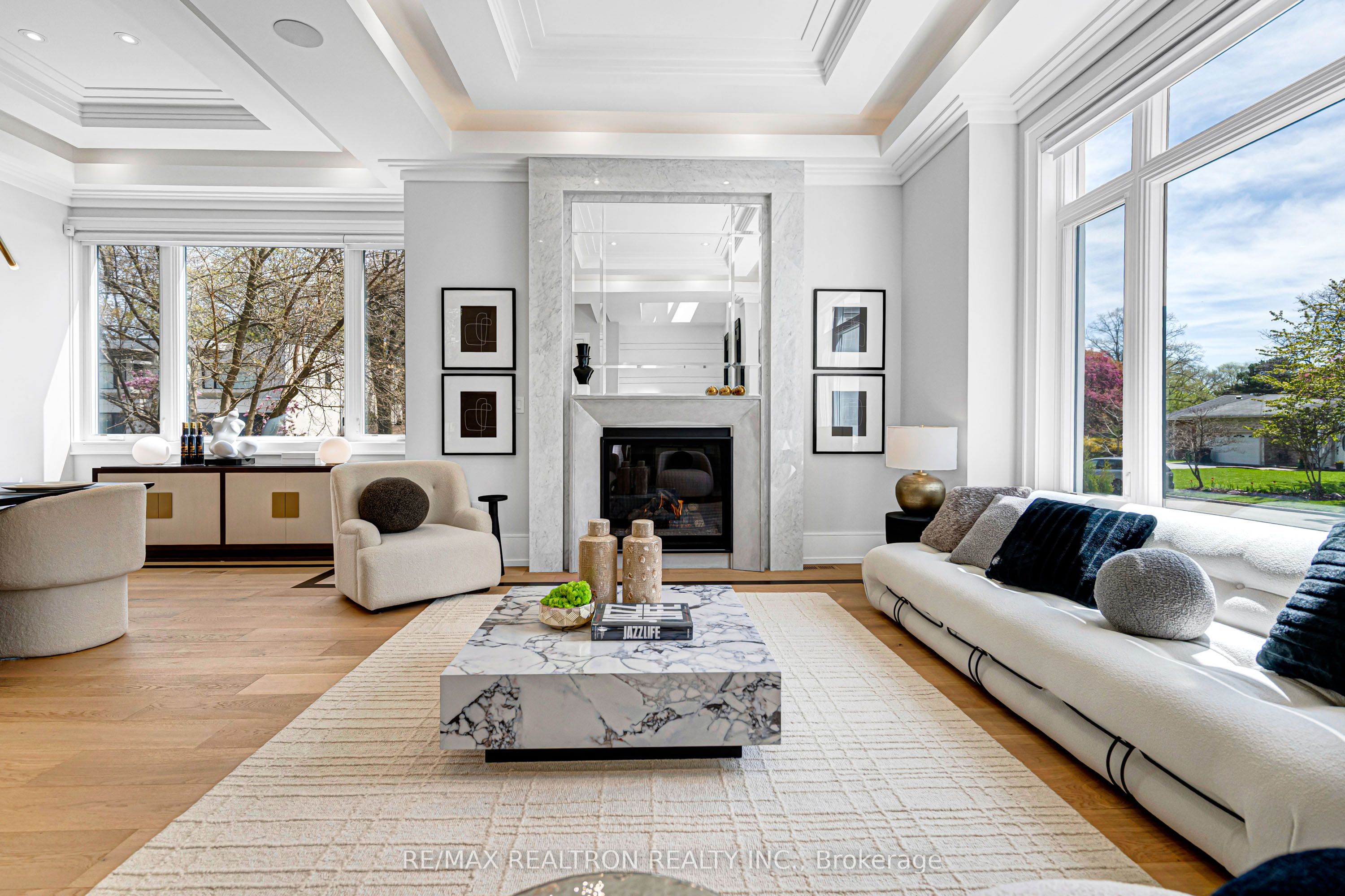 16 Ballyronan Road, Toronto, ON M3B 1V1 photo 4