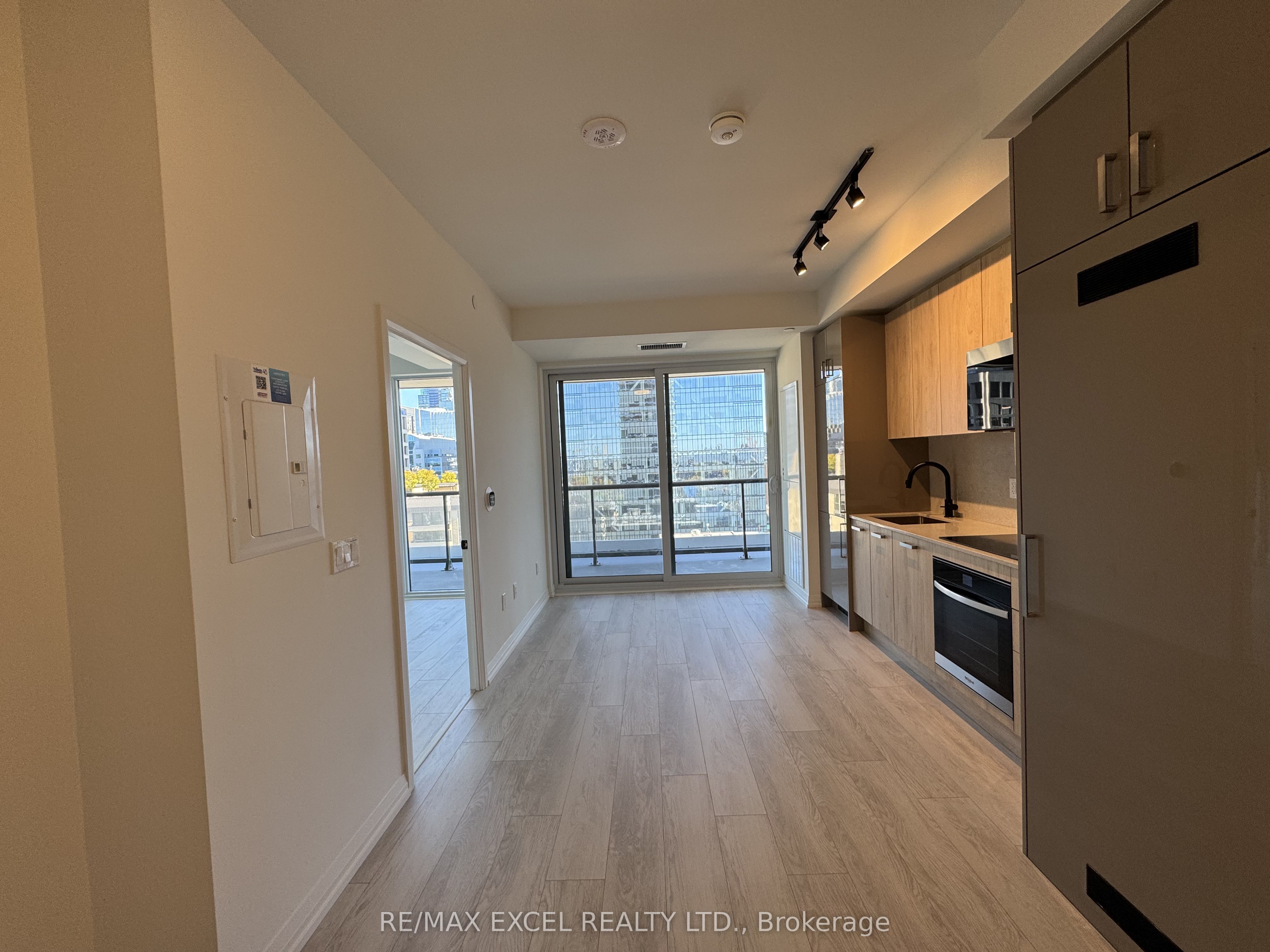 280 Dundas Street W 1504, Toronto, ON M5T 0E3 photo 2