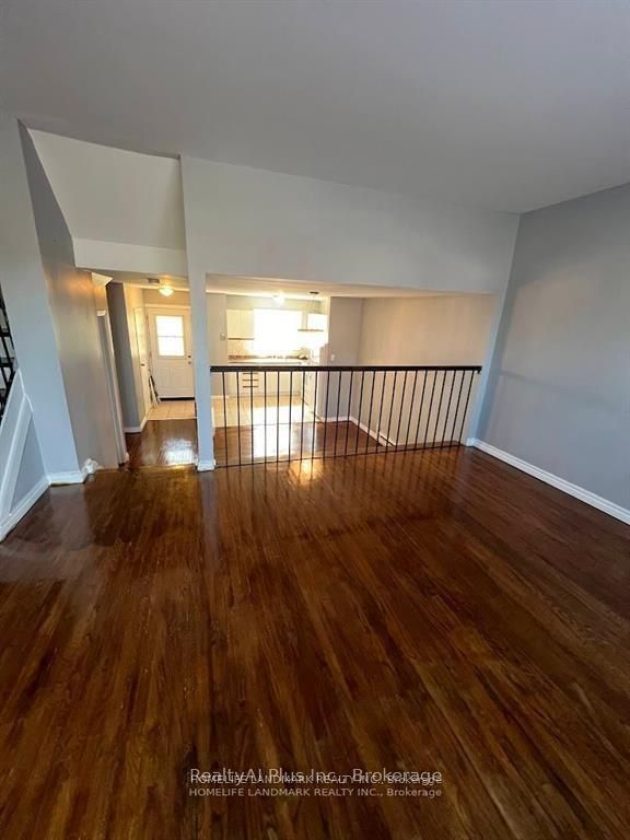 69 Godstone Road 121, Toronto, ON M2J 3C8 photo 2