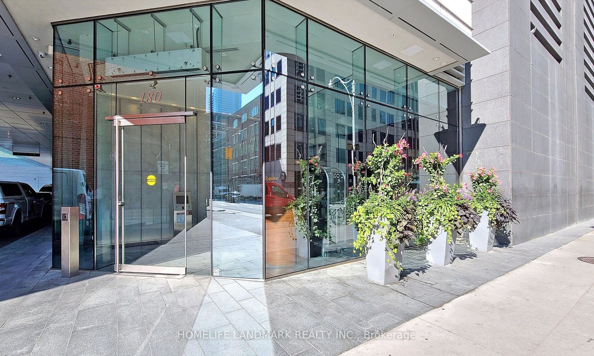 180 University Avenue 3103, Toronto, ON M5H 0A2 photo 3