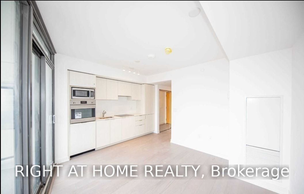 11 Wellesley Street W 1112, Toronto, ON M4Y 0G4 photo 3