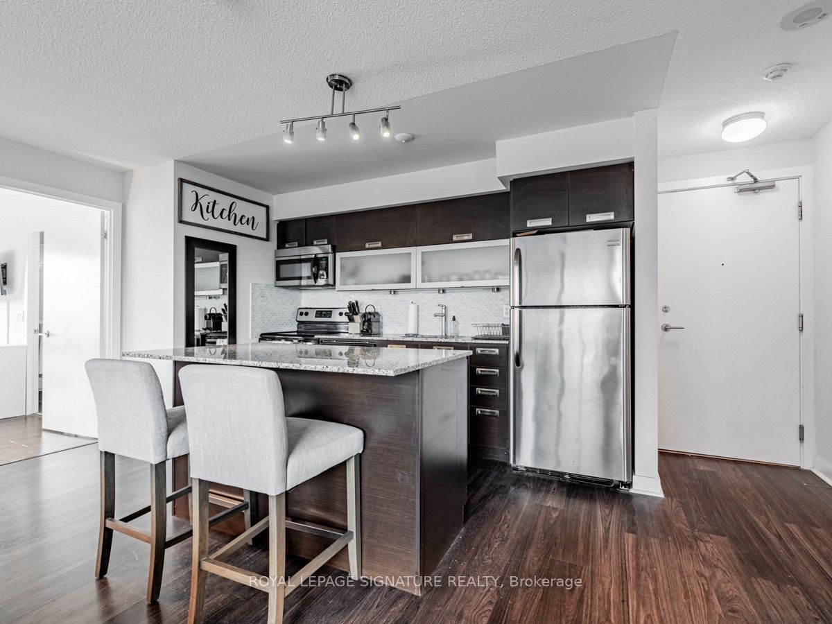 100 Western Battery Road 907, Toronto, ON M6K 3S2