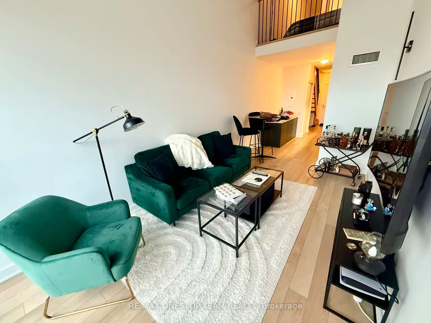 5 Hanna Avenue 704, Toronto, ON M6K 0B3 photo 4