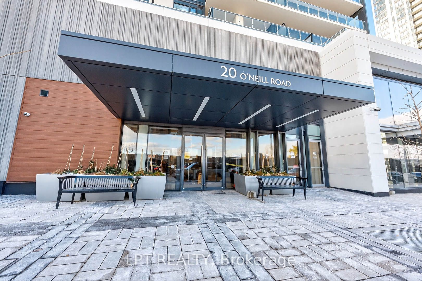 20 O'Neill Road 536, Toronto, ON M3C 0R2 photo 3