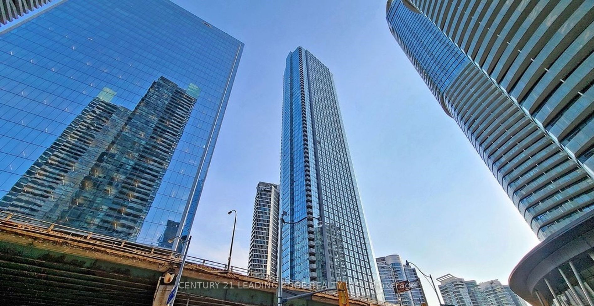 10 YORK Street 5407, Toronto, ON M5J 0E1