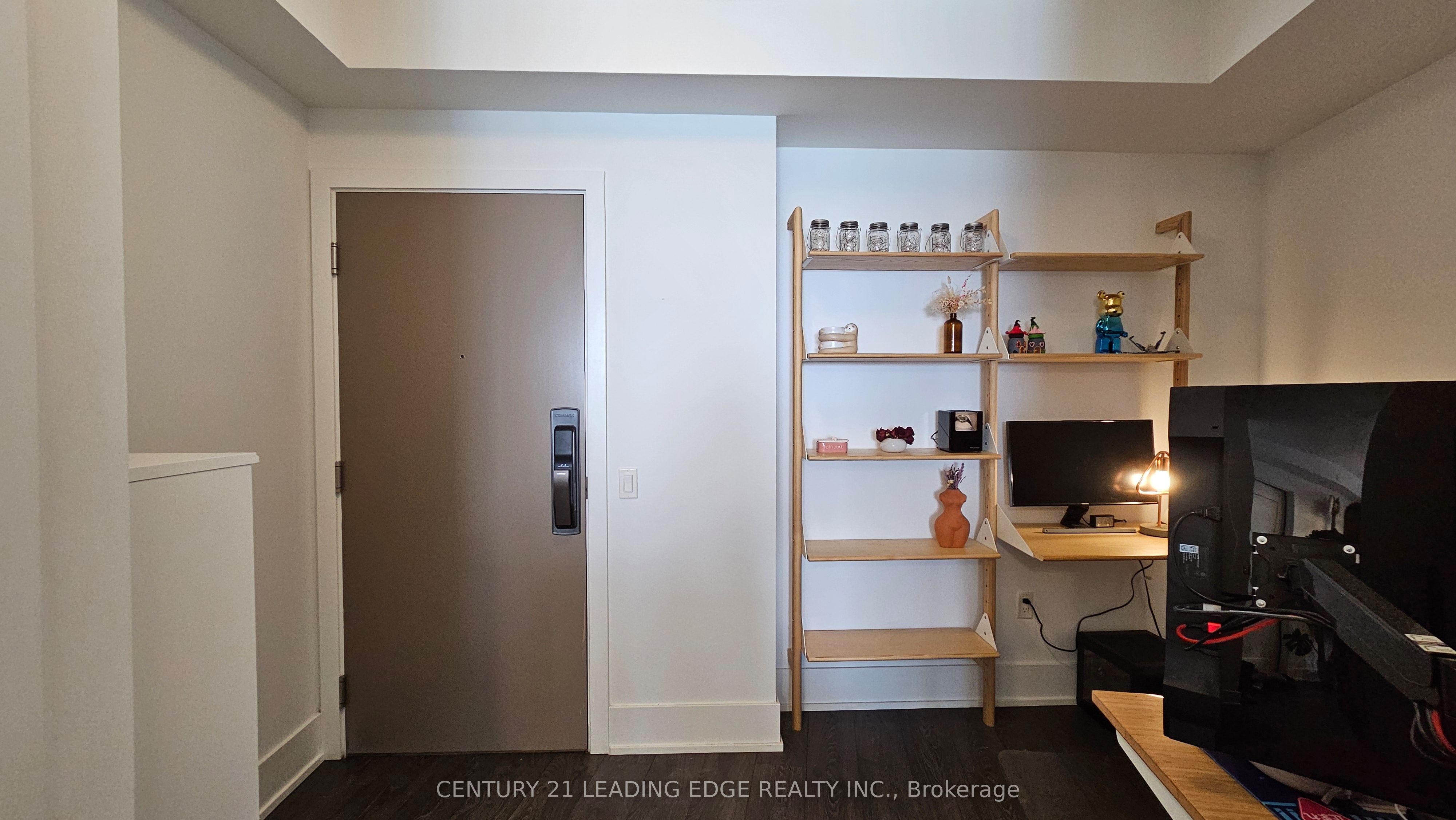 10 YORK Street 5407, Toronto, ON M5J 0E1 photo 5