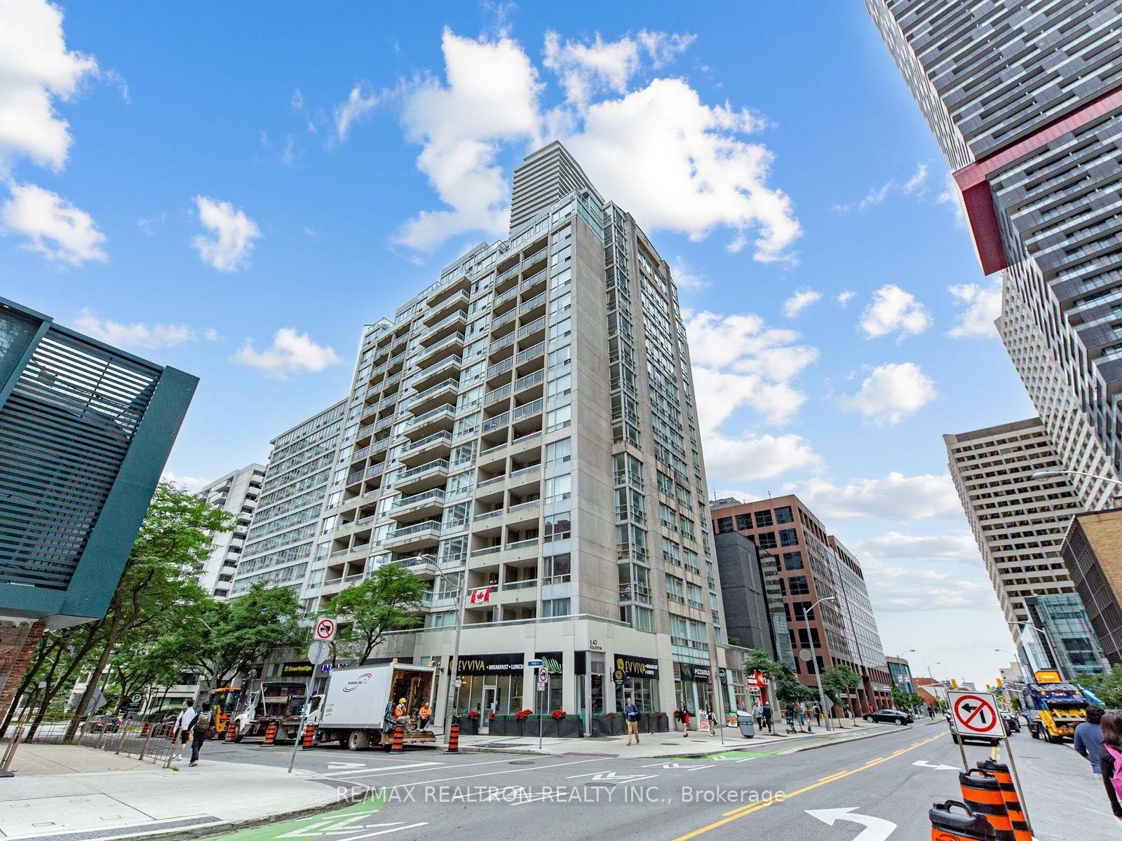 43 Eglinton Avenue E 510, Toronto, ON M4P 1A5