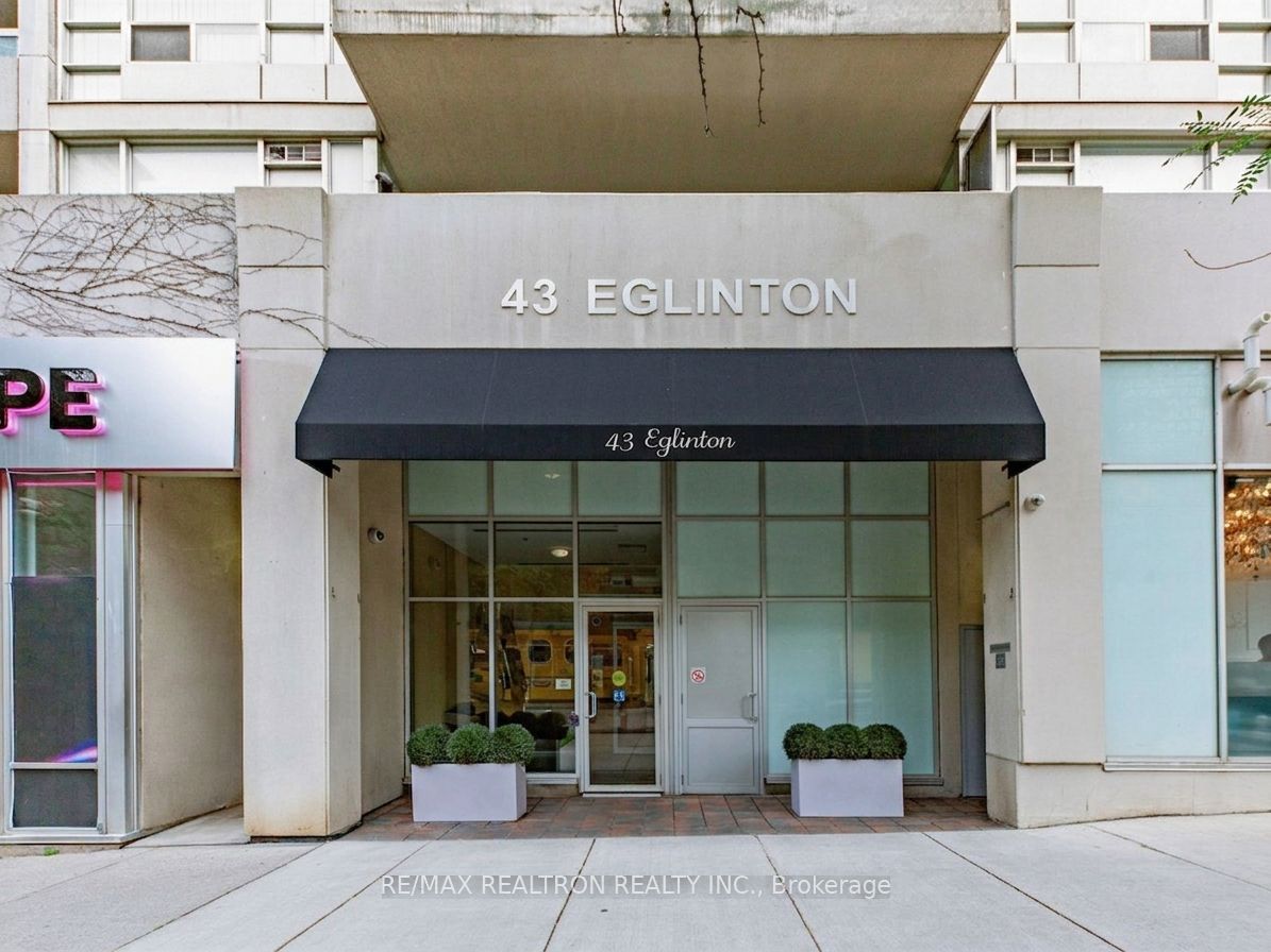 43 Eglinton Avenue E 510, Toronto, ON M4P 1A5 photo 2