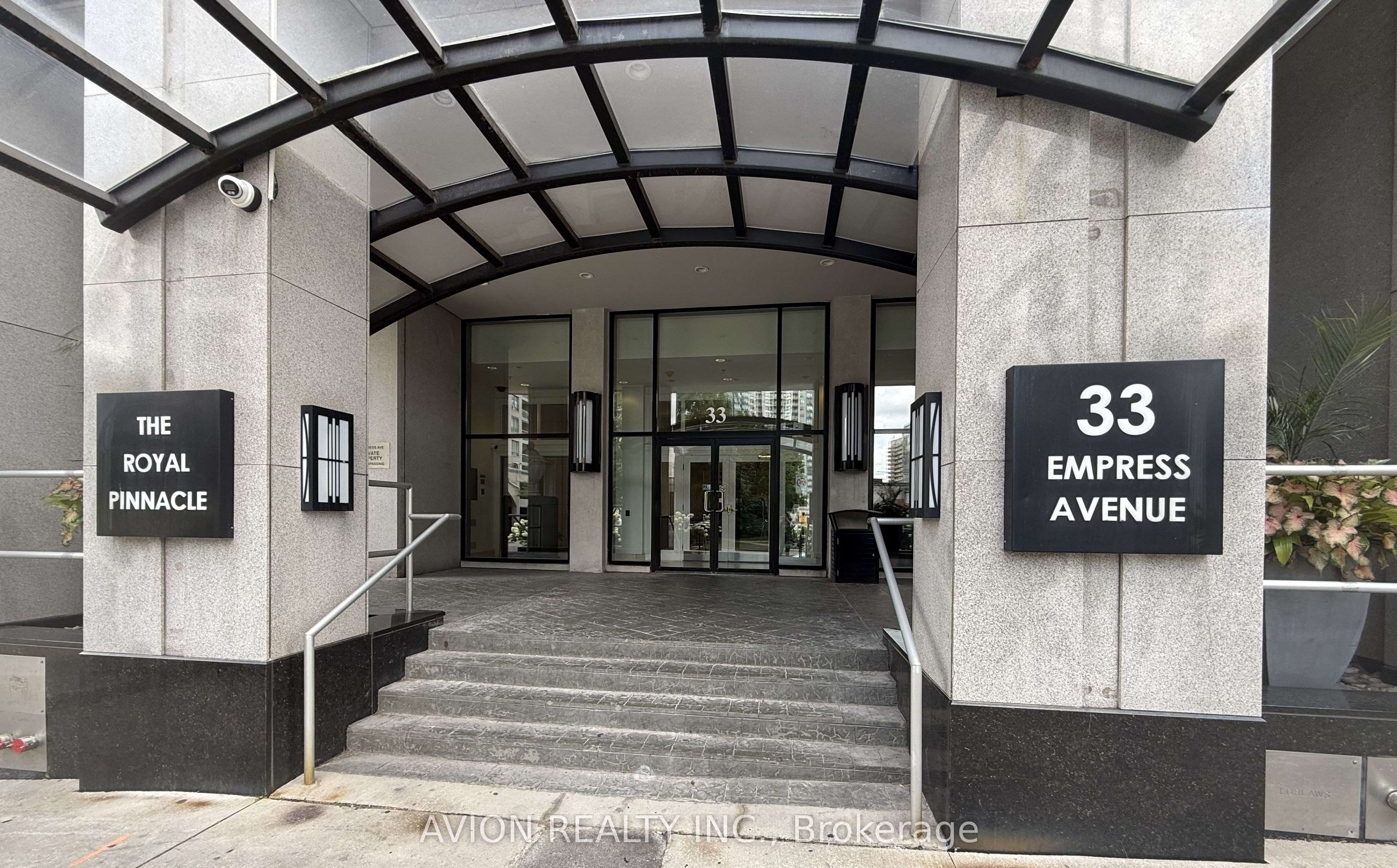 33 Empress Avenue 1907, Toronto, ON M2N 6Y7