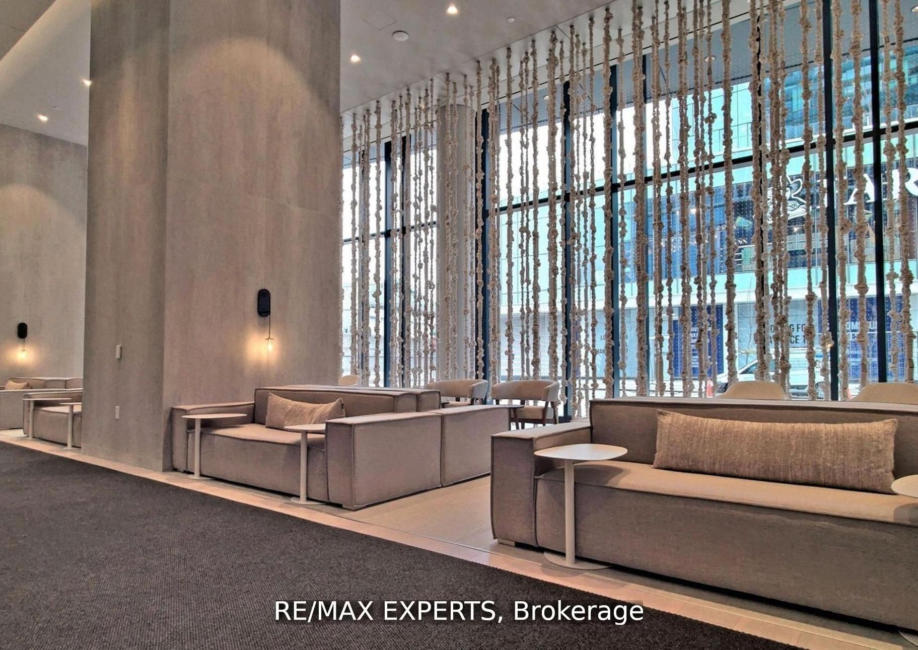 138 Downes Street 3302, Toronto, ON M5E 0E4 photo 5
