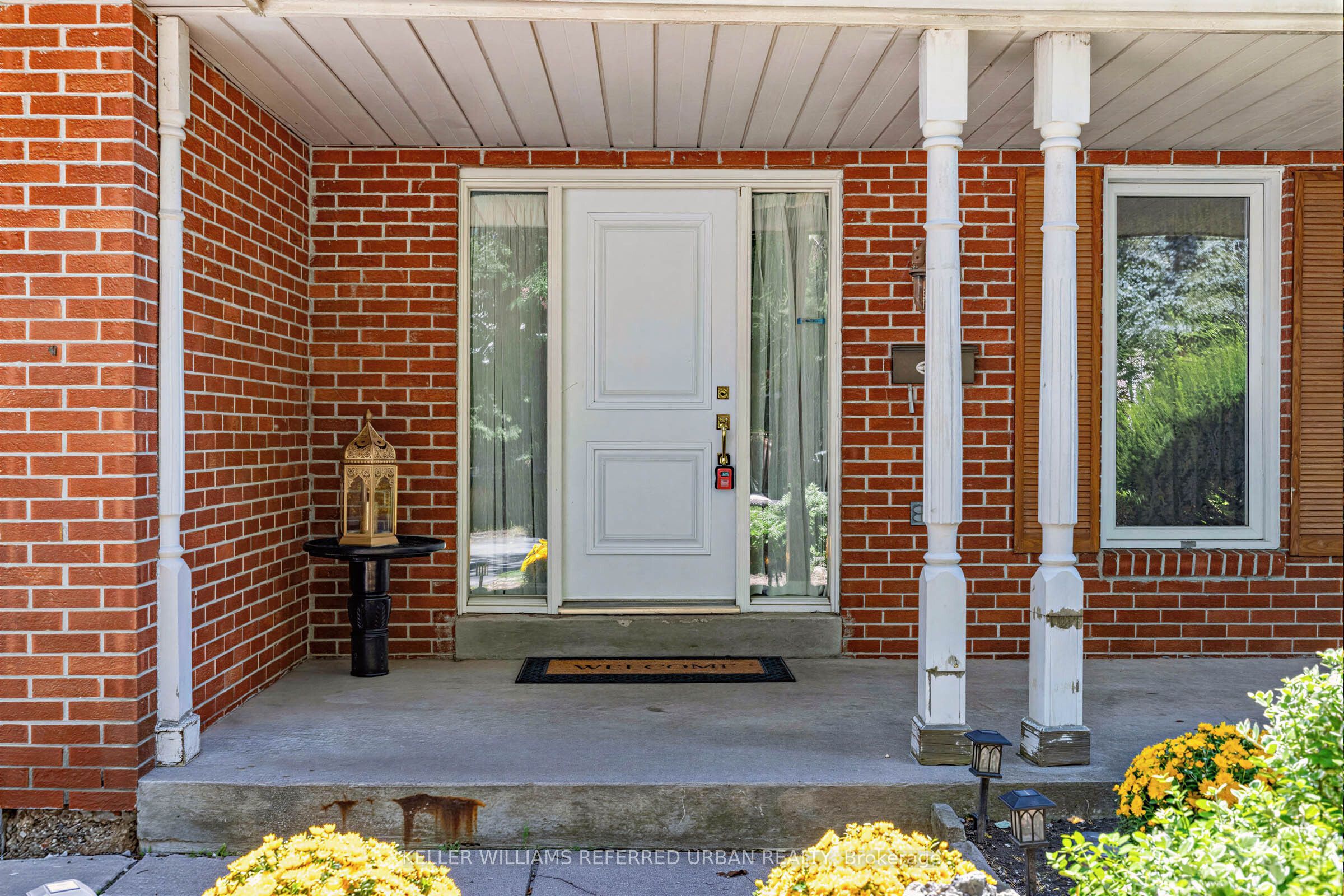 7 Chipstead Road, Toronto, ON M3B 3E5 photo 2